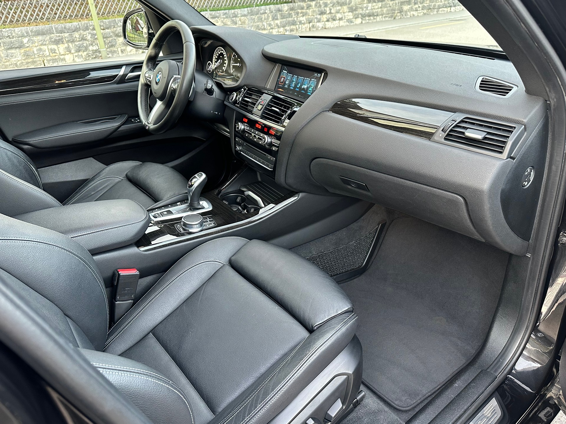 BMW X3 xDrive 35d M Sport Steptronic-image-10