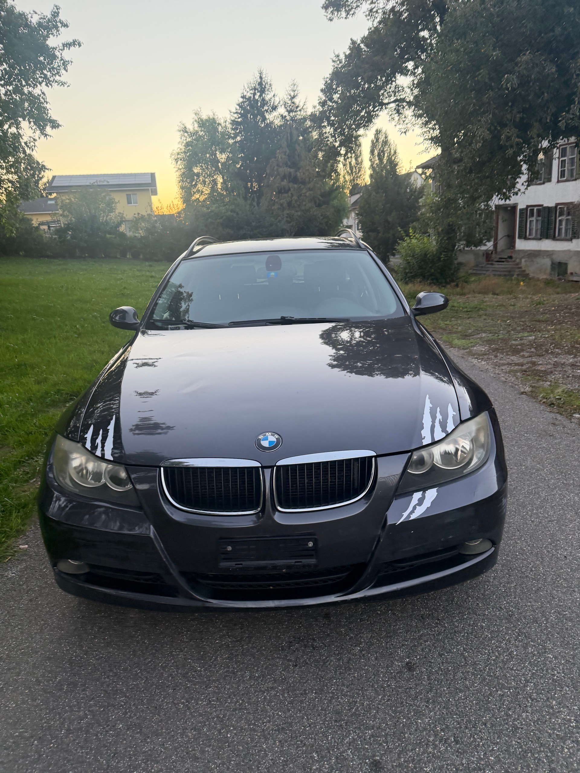 BMW 320d-image-0