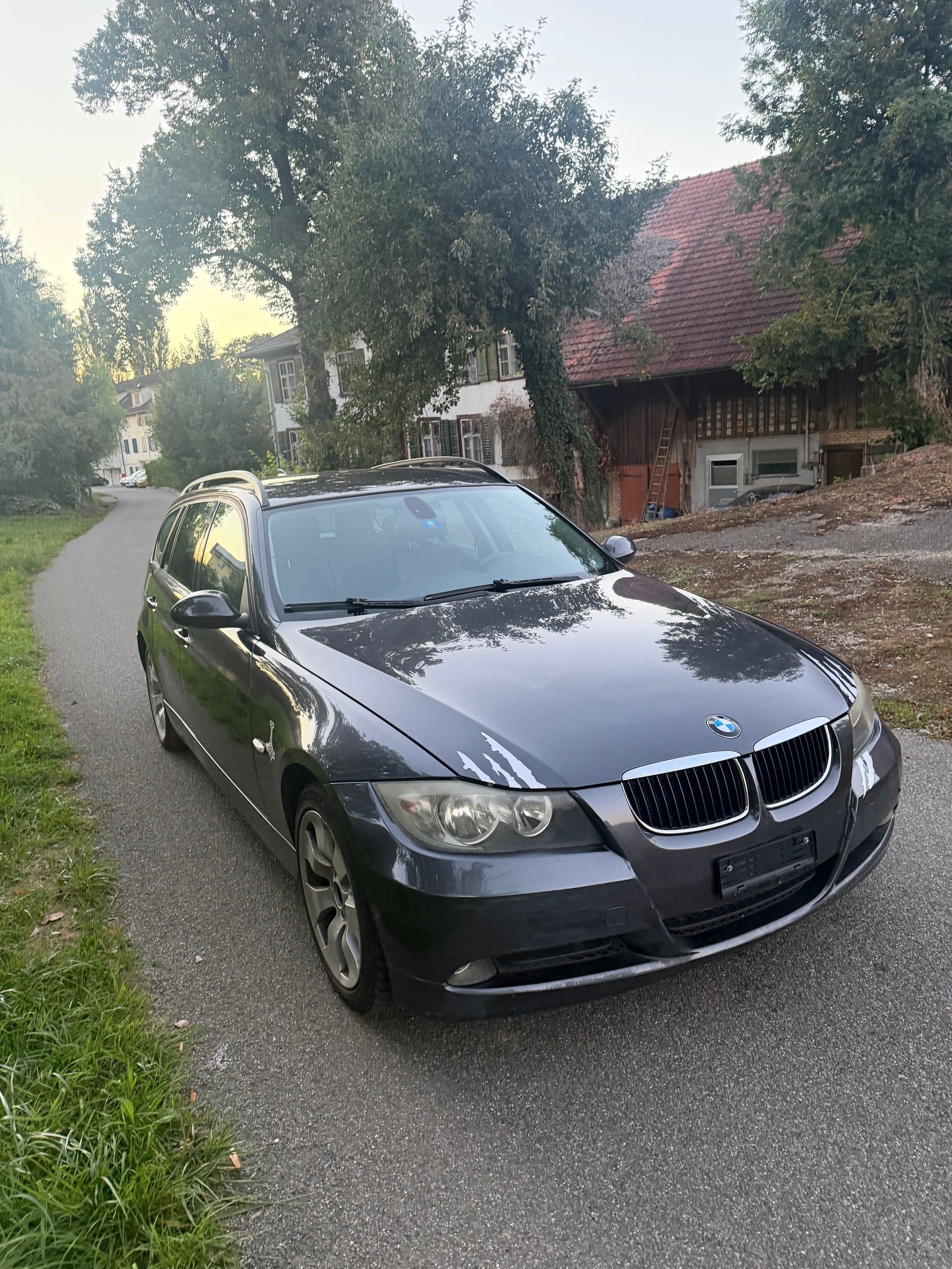 BMW 320d-image-2