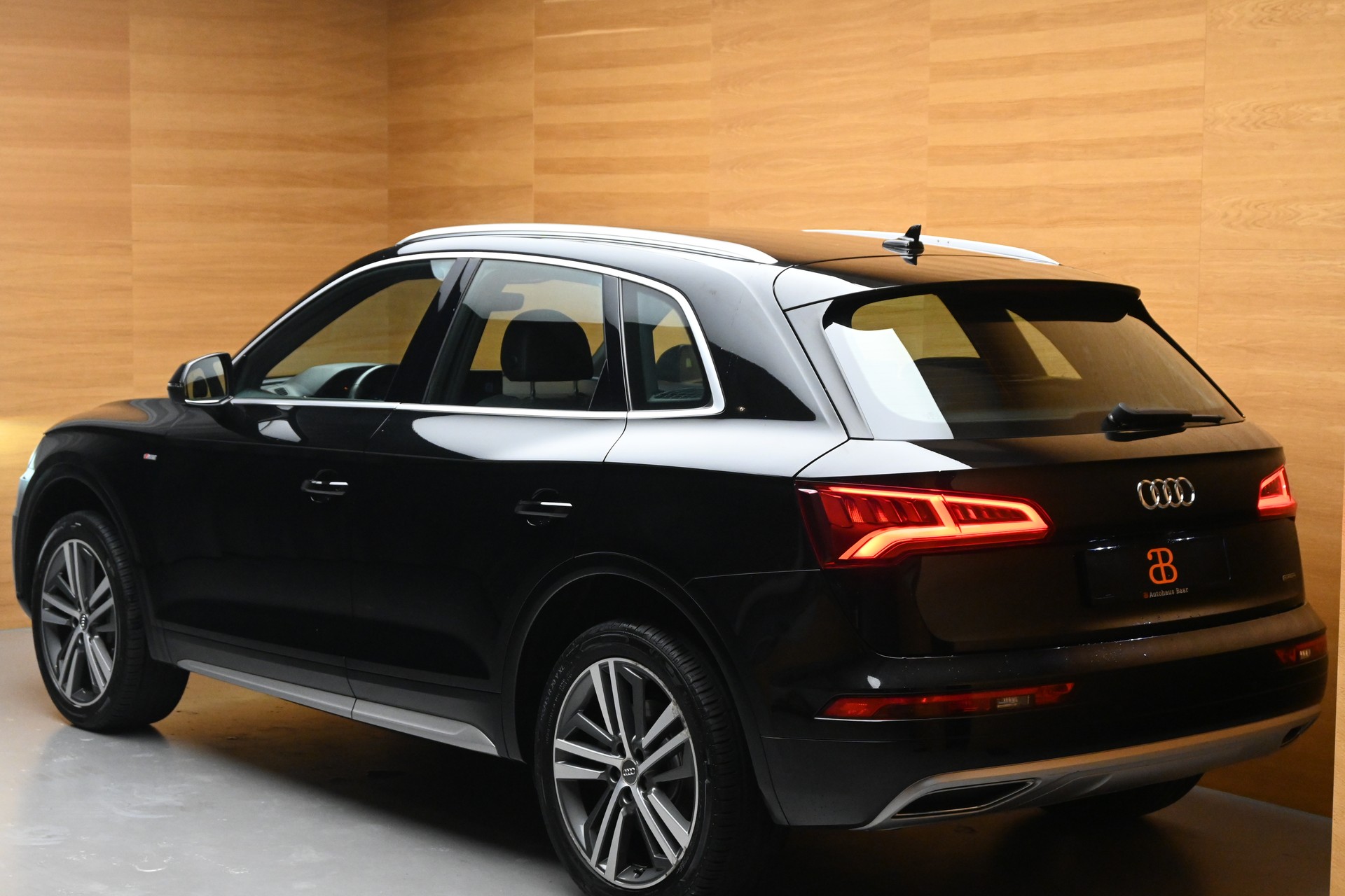 AUDI Q5 40 TDI sport quattro S-tronic *S-Line*-image-4