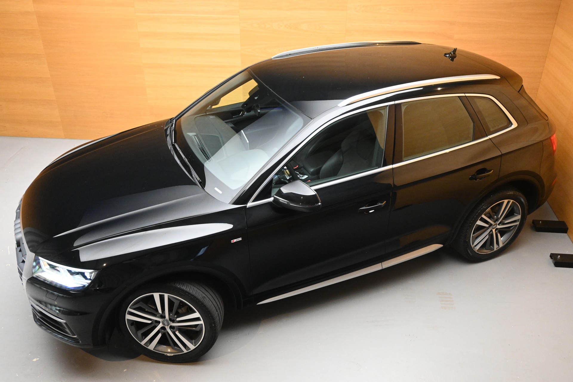 AUDI Q5 40 TDI sport quattro S-tronic *S-Line*-image-1