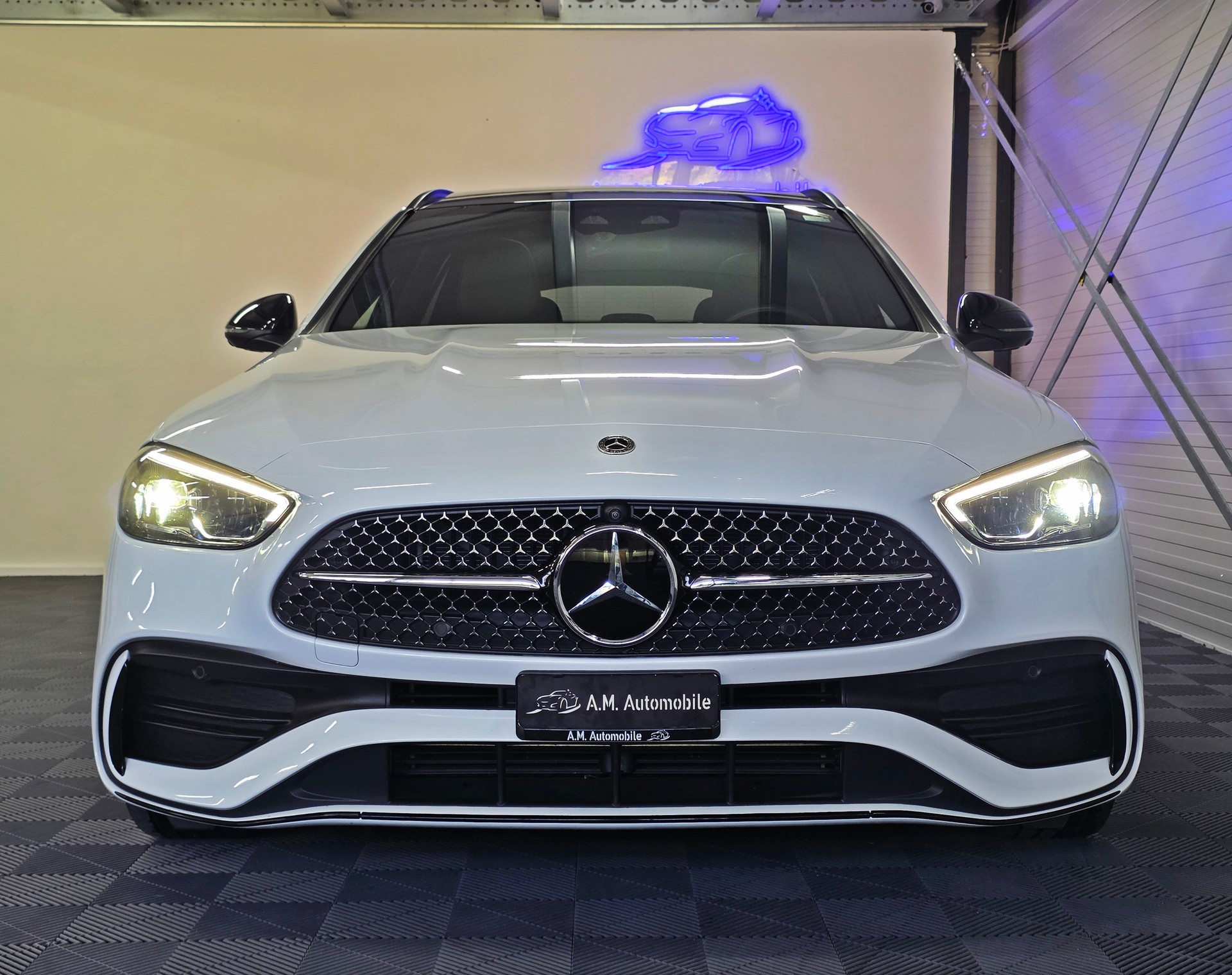MERCEDES-BENZ C 300 e T AMG Line-image-1