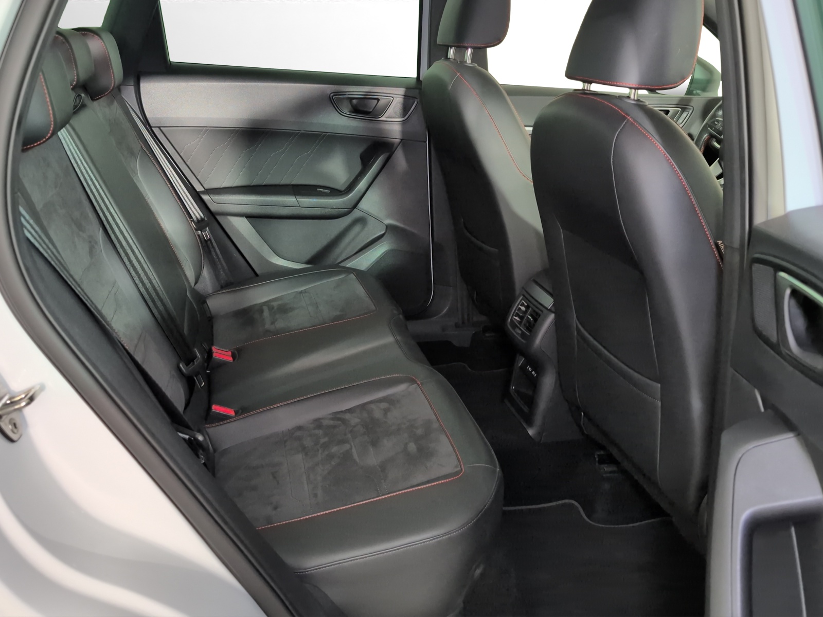 SEAT Ateca 1.5 TSI EVO DSG FR-image-8