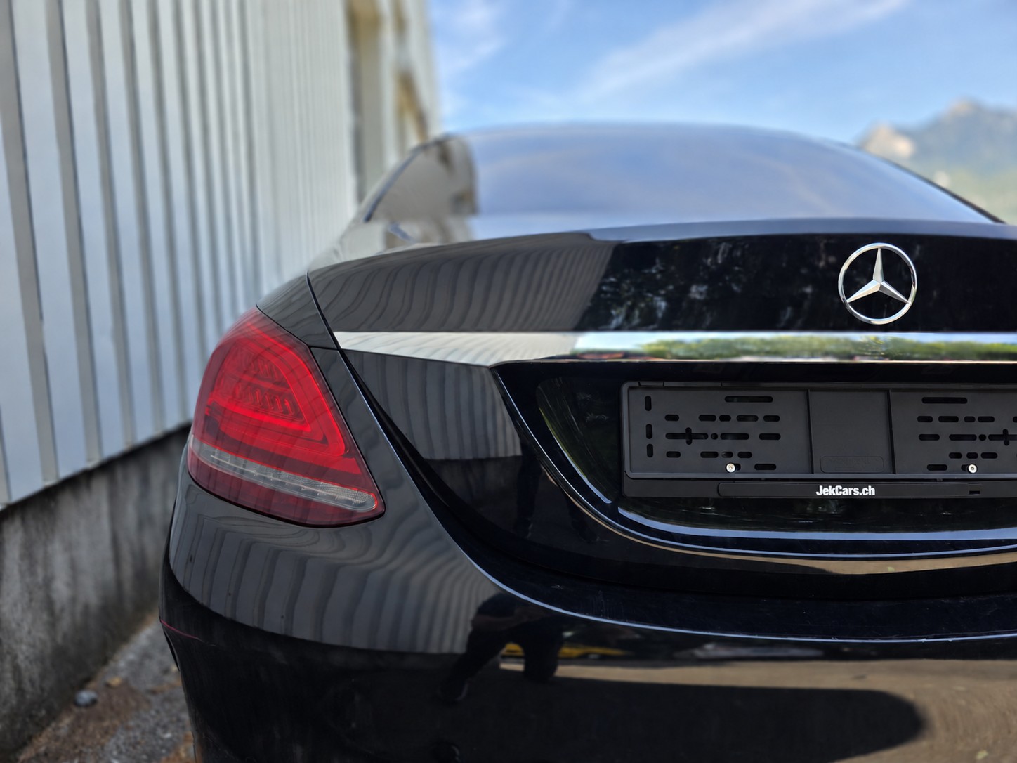 MERCEDES-BENZ C 200 4Matic AMG Line 9G-Tronic-image-5