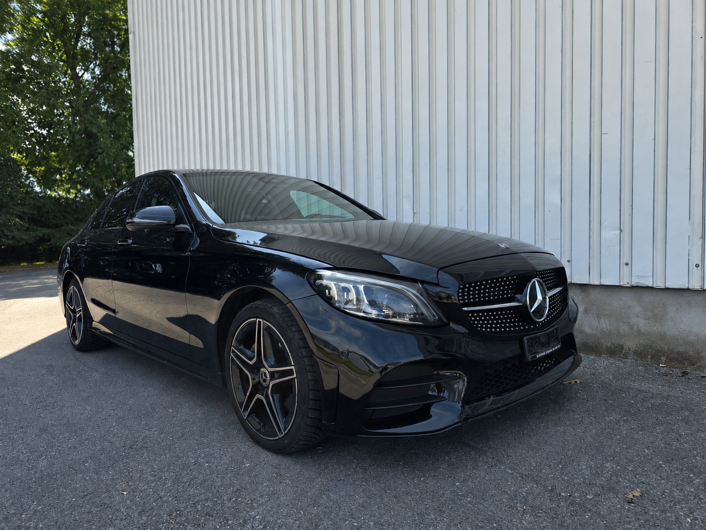 MERCEDES-BENZ C 200 4Matic AMG Line 9G-Tronic — slika 1