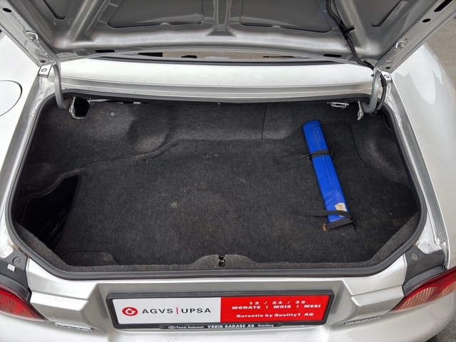 MAZDA MX-5 1.6i-16-image-8