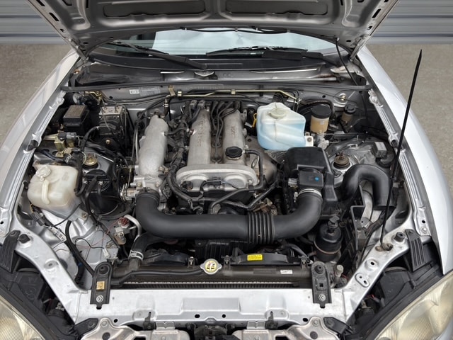 MAZDA MX-5 1.6i-16-image-9