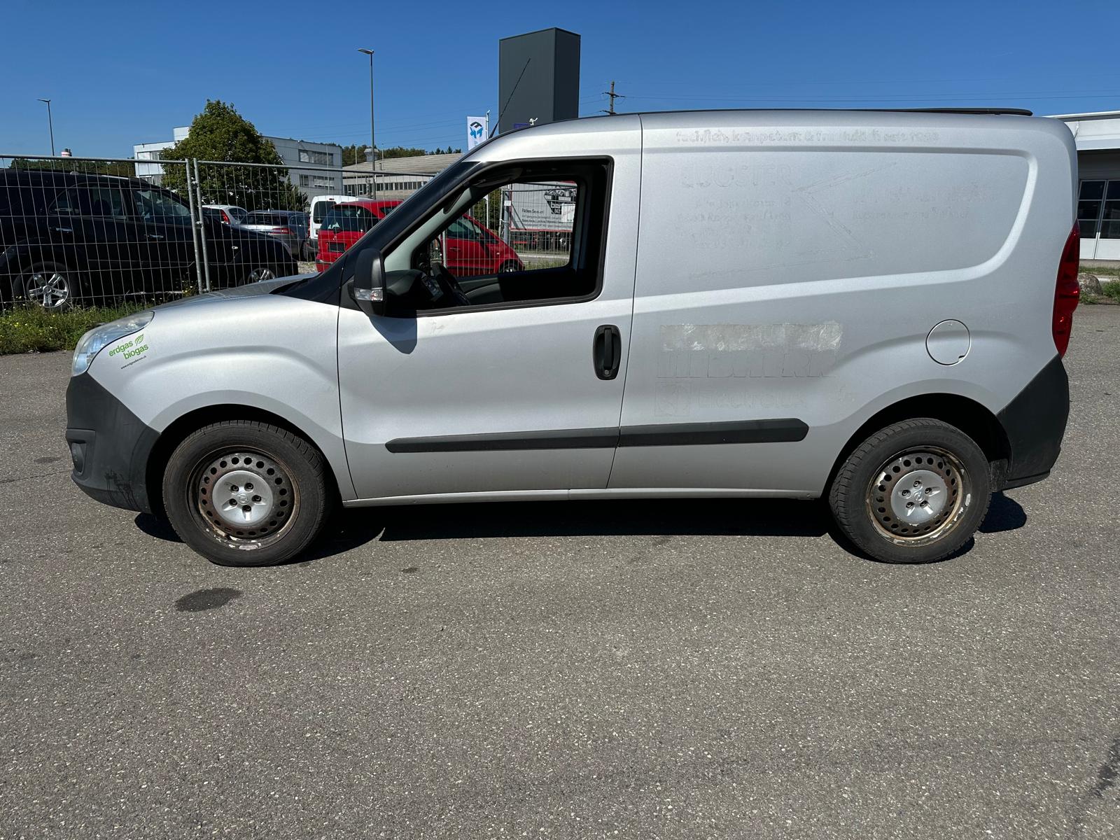 OPEL Combo 1.4 CNG Turbo ecoFLEX 2.4 L1H2-image-1