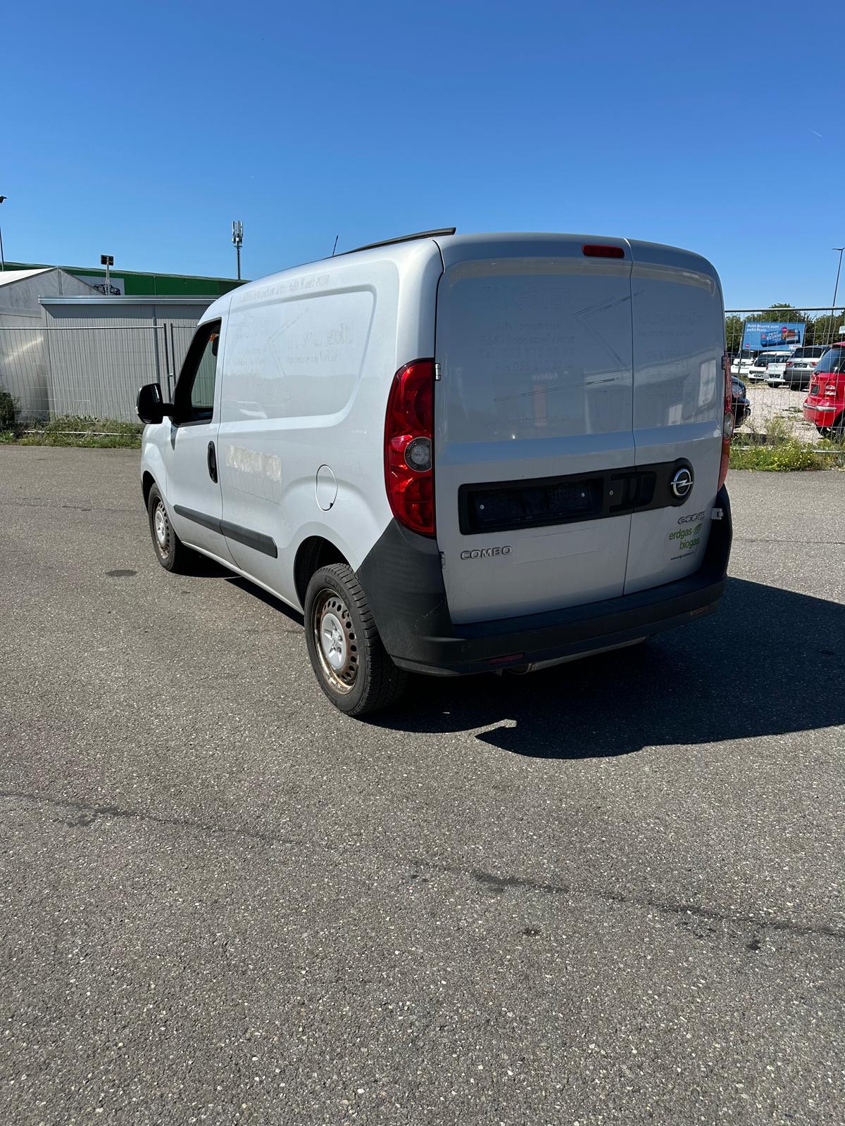 OPEL Combo 1.4 CNG Turbo ecoFLEX 2.4 L1H2-image-5