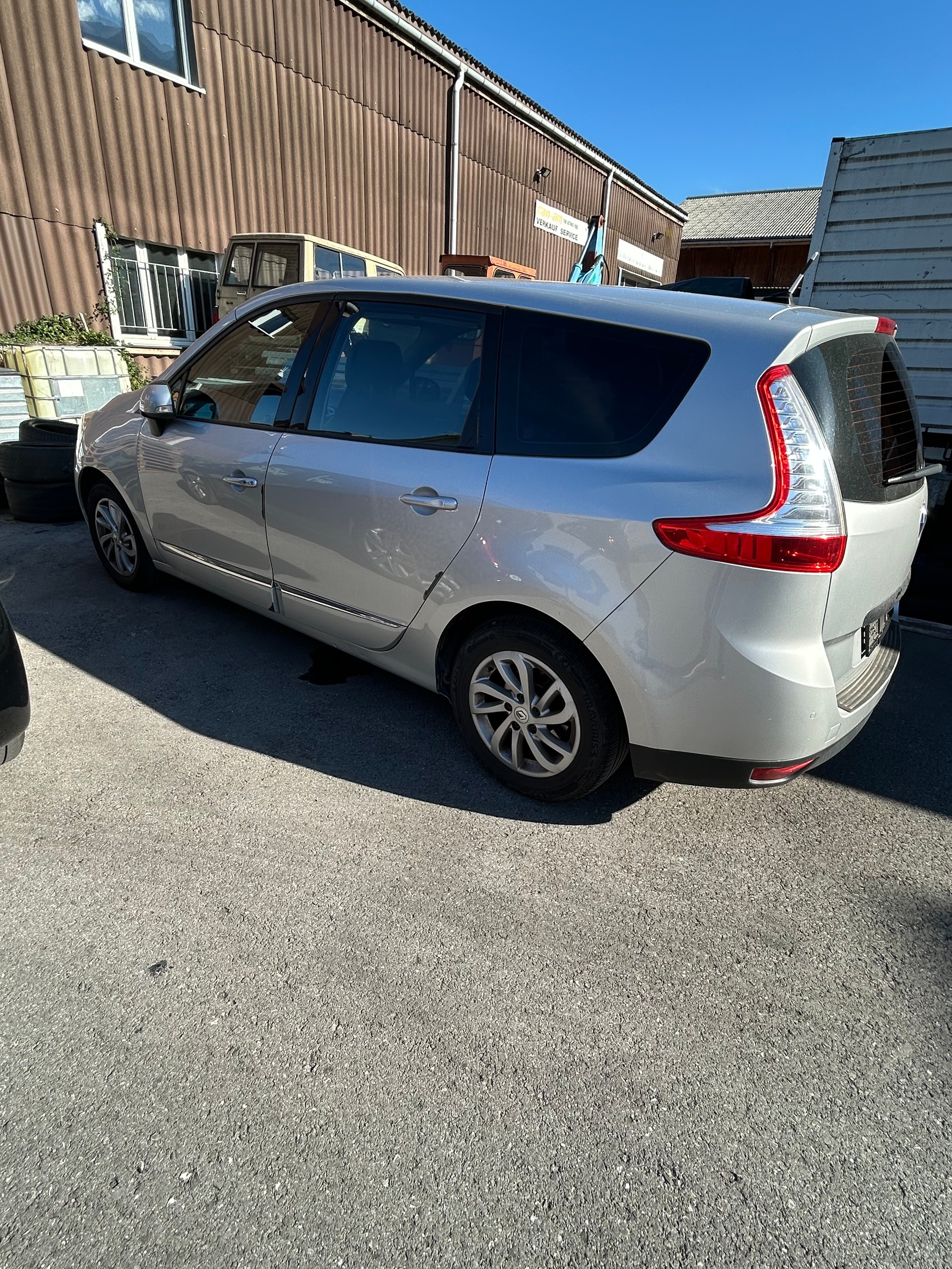 RENAULT Grand Scénic 1.5 dCi Expression EDC-image-1