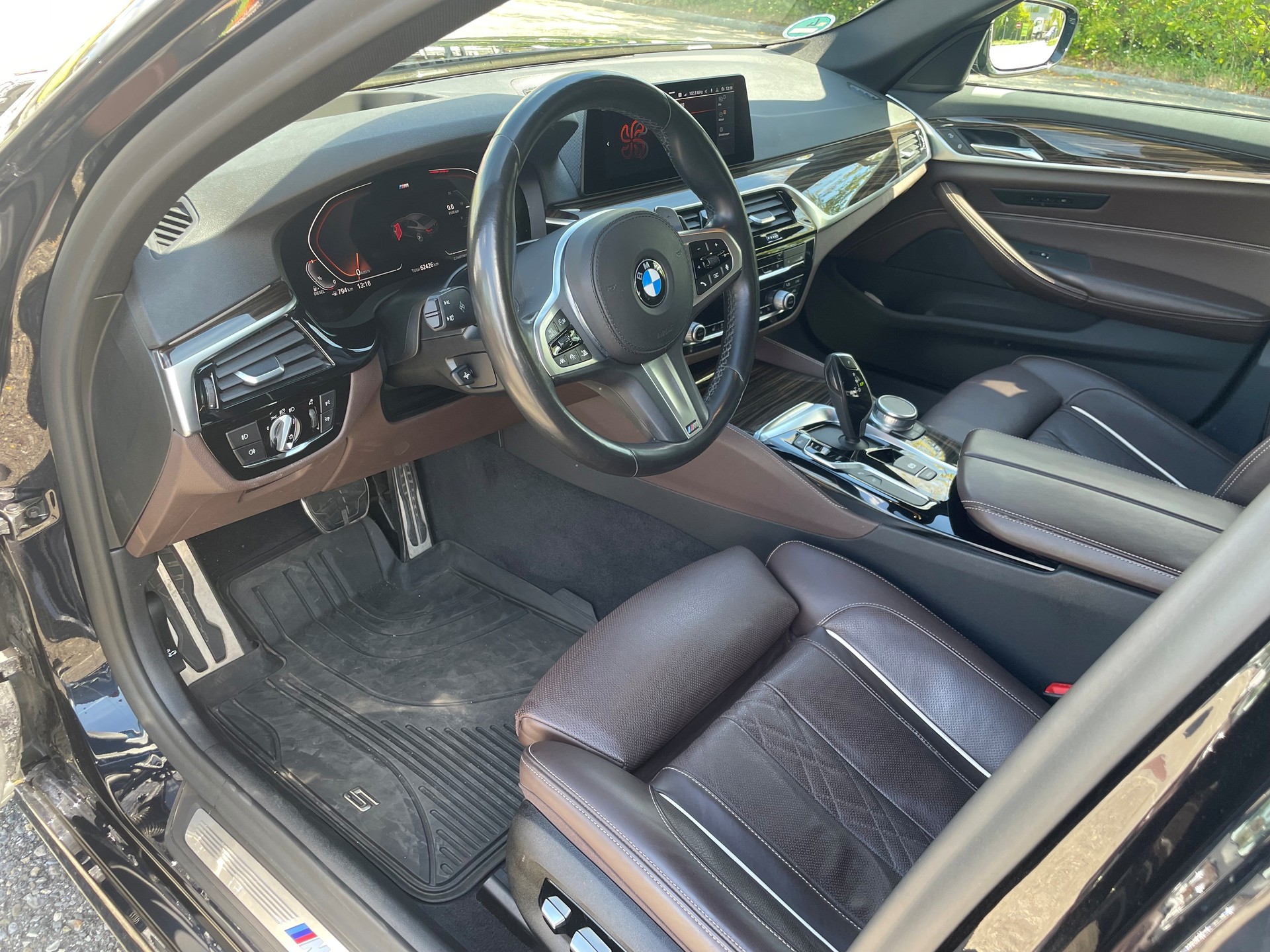 BMW 530d xDrive-image-4