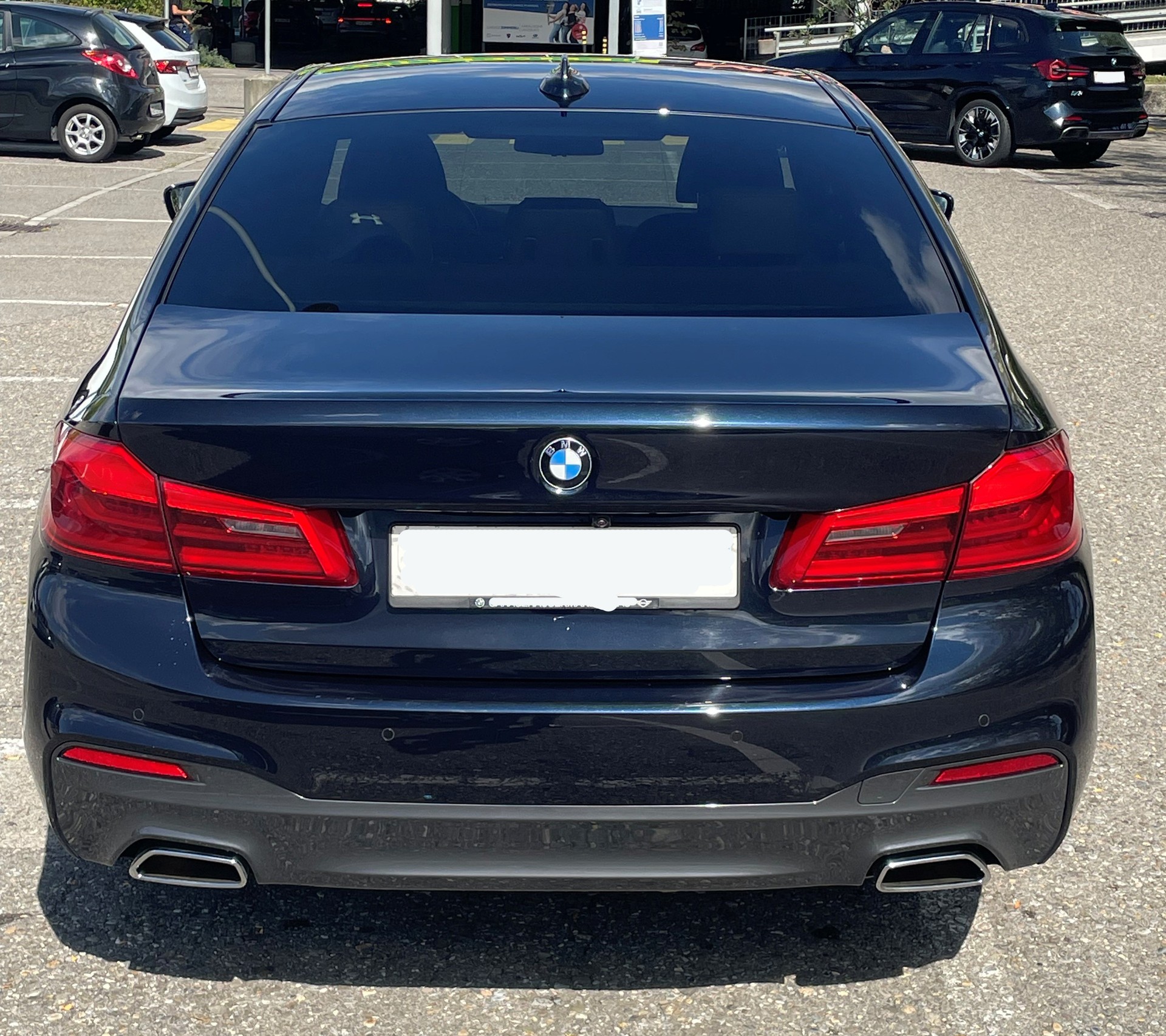 BMW 530d xDrive-image-2