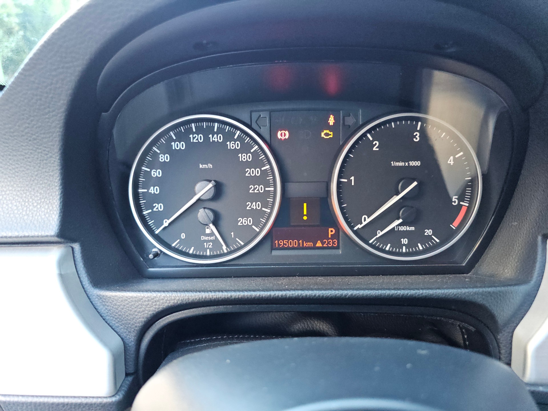BMW 320d xDrive Touring Dynamic Edition Steptronic-image-8