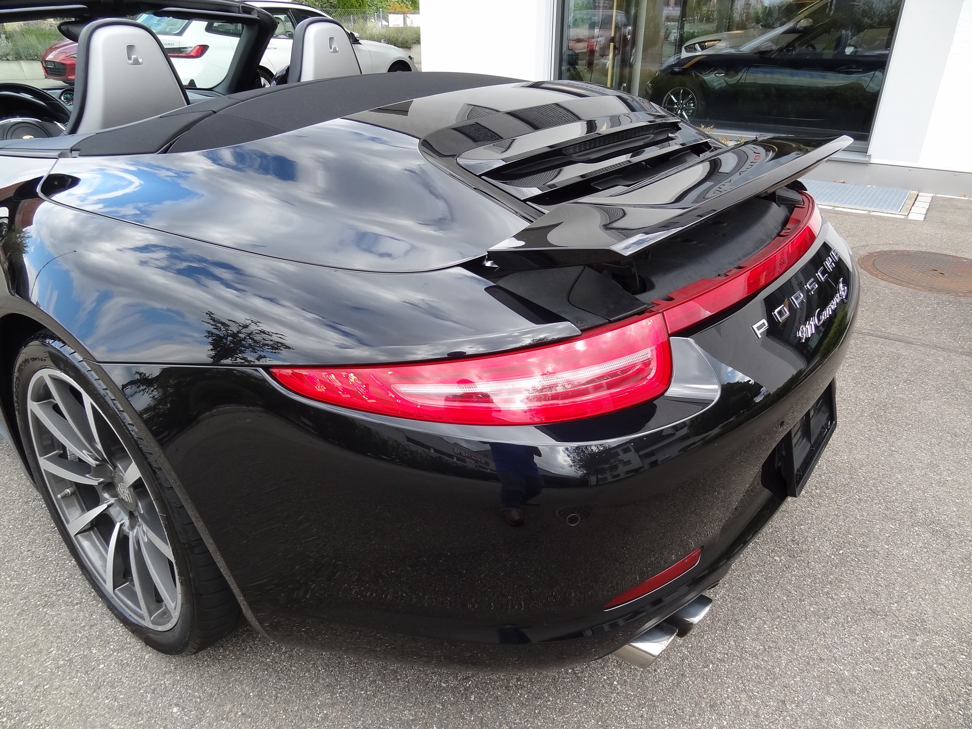 PORSCHE 911 Cabrio Carrera 4 PDK-image-19