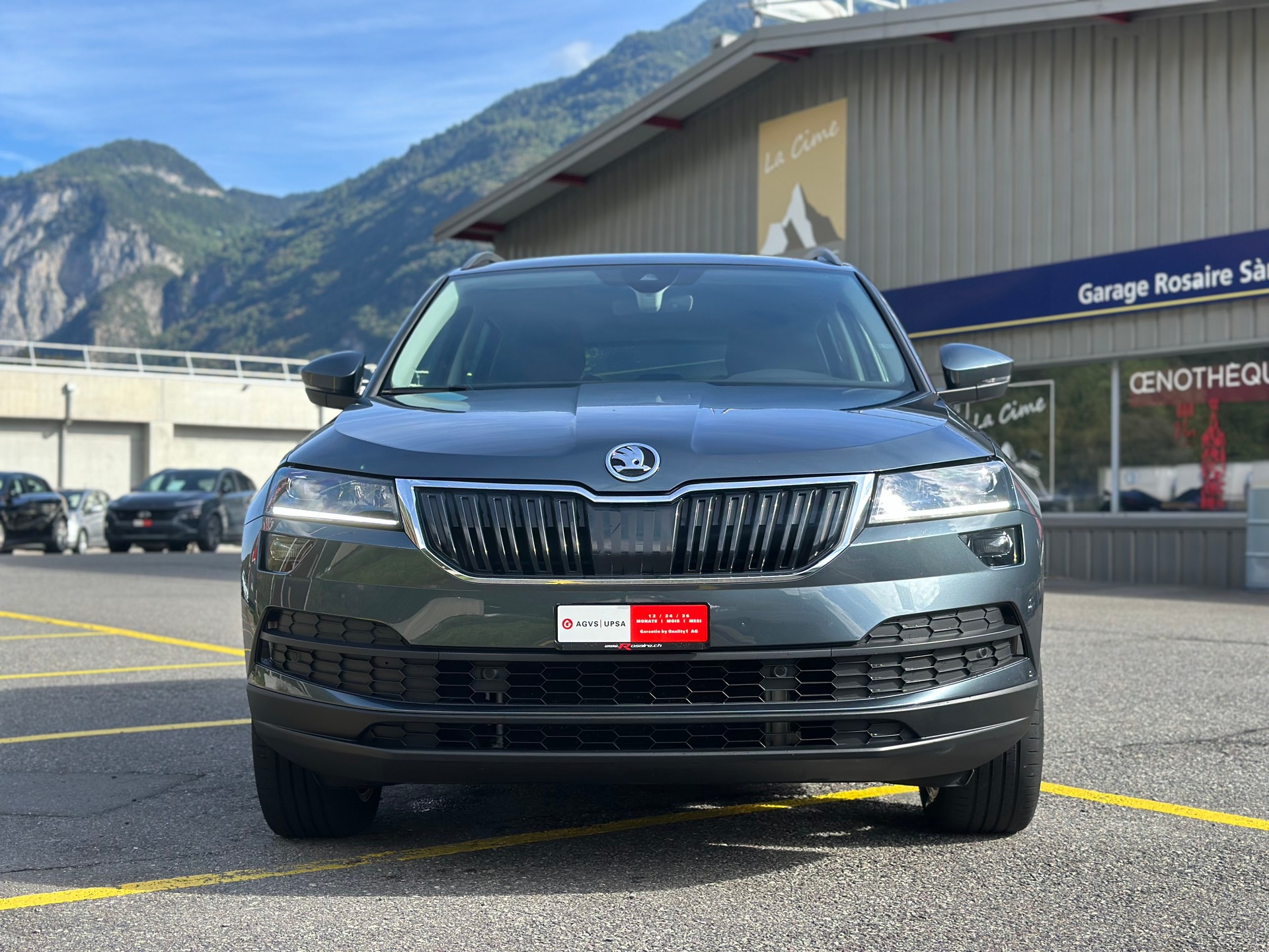 SKODA Karoq 1.5 TSI ACT Ambition DSG-image-1