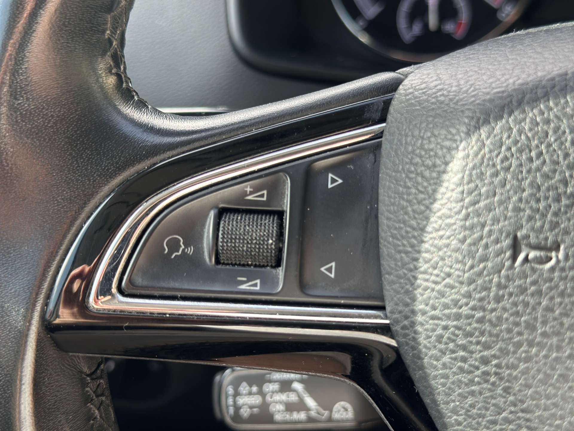 SKODA Karoq 1.5 TSI ACT Ambition DSG-image-22