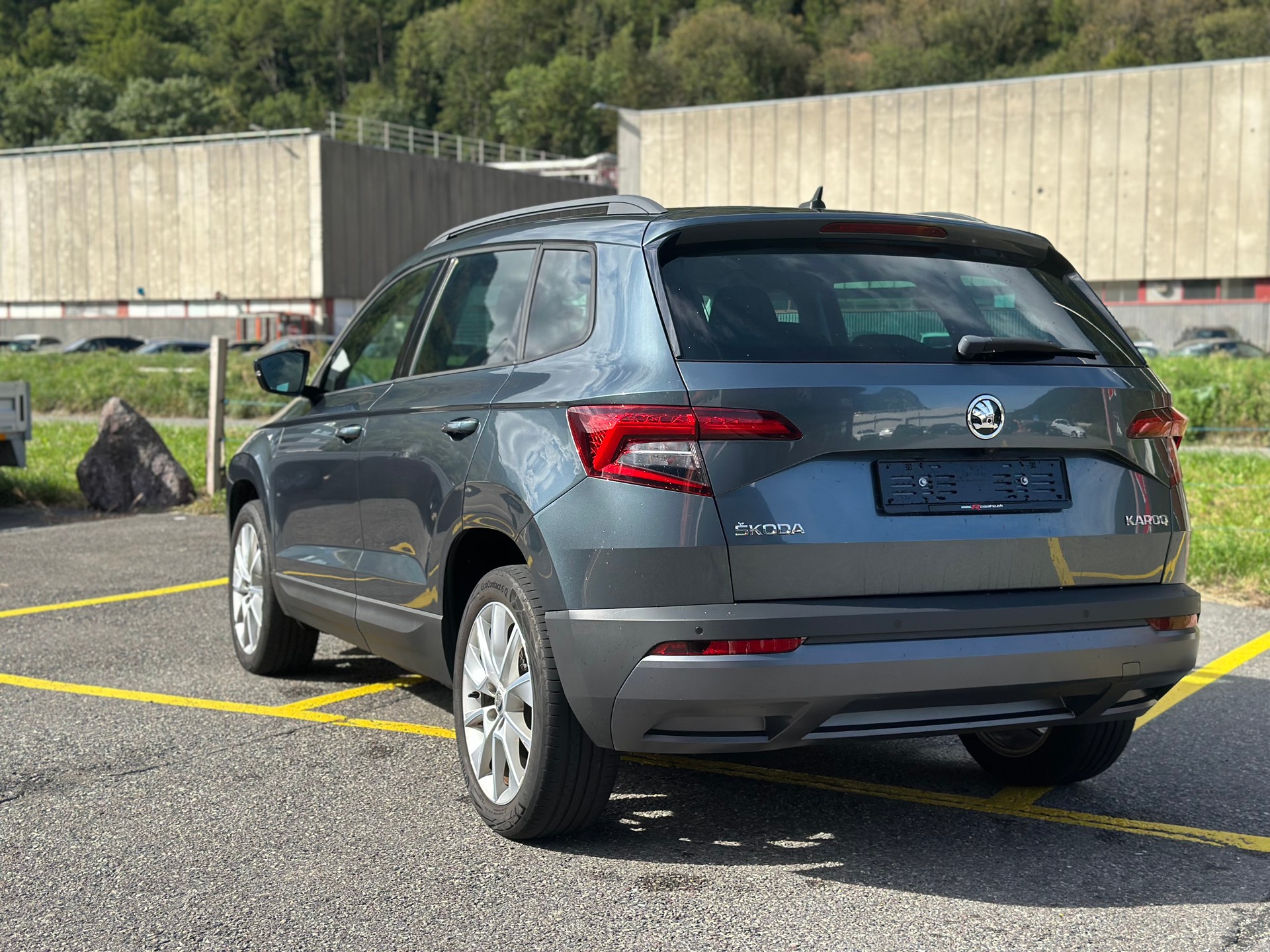 SKODA Karoq 1.5 TSI ACT Ambition DSG-image-5