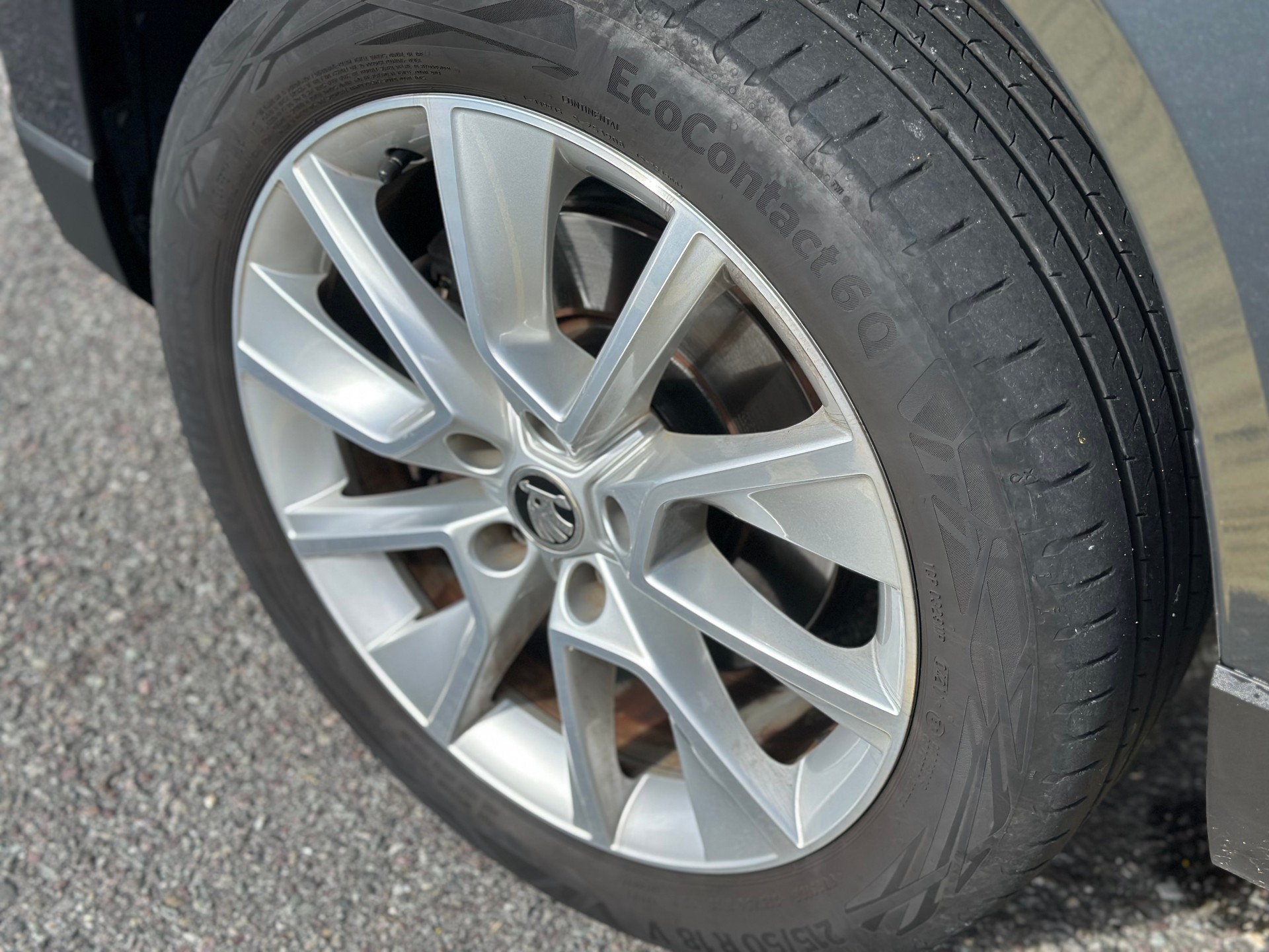 SKODA Karoq 1.5 TSI ACT Ambition DSG-image-7