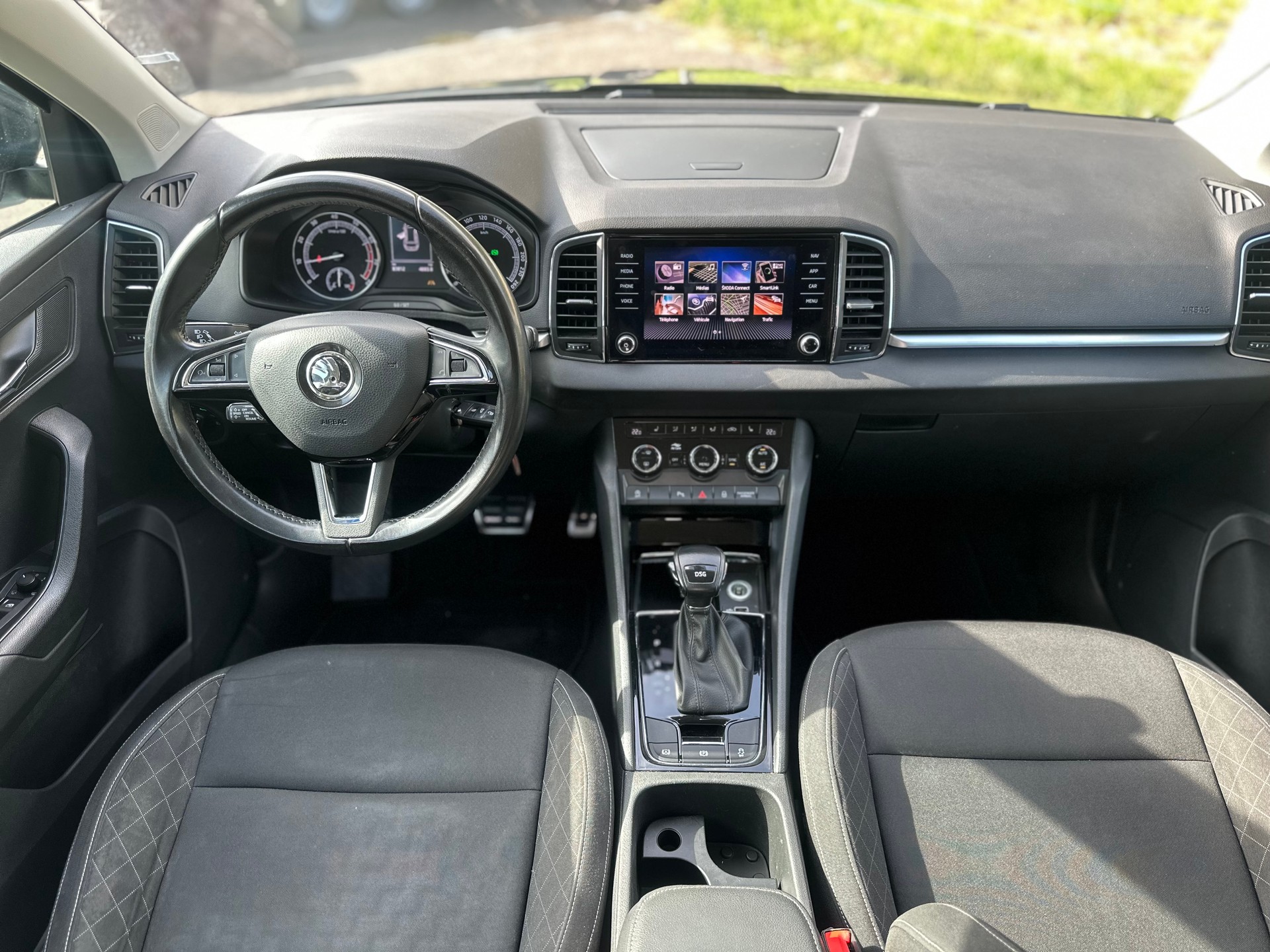 SKODA Karoq 1.5 TSI ACT Ambition DSG-image-11
