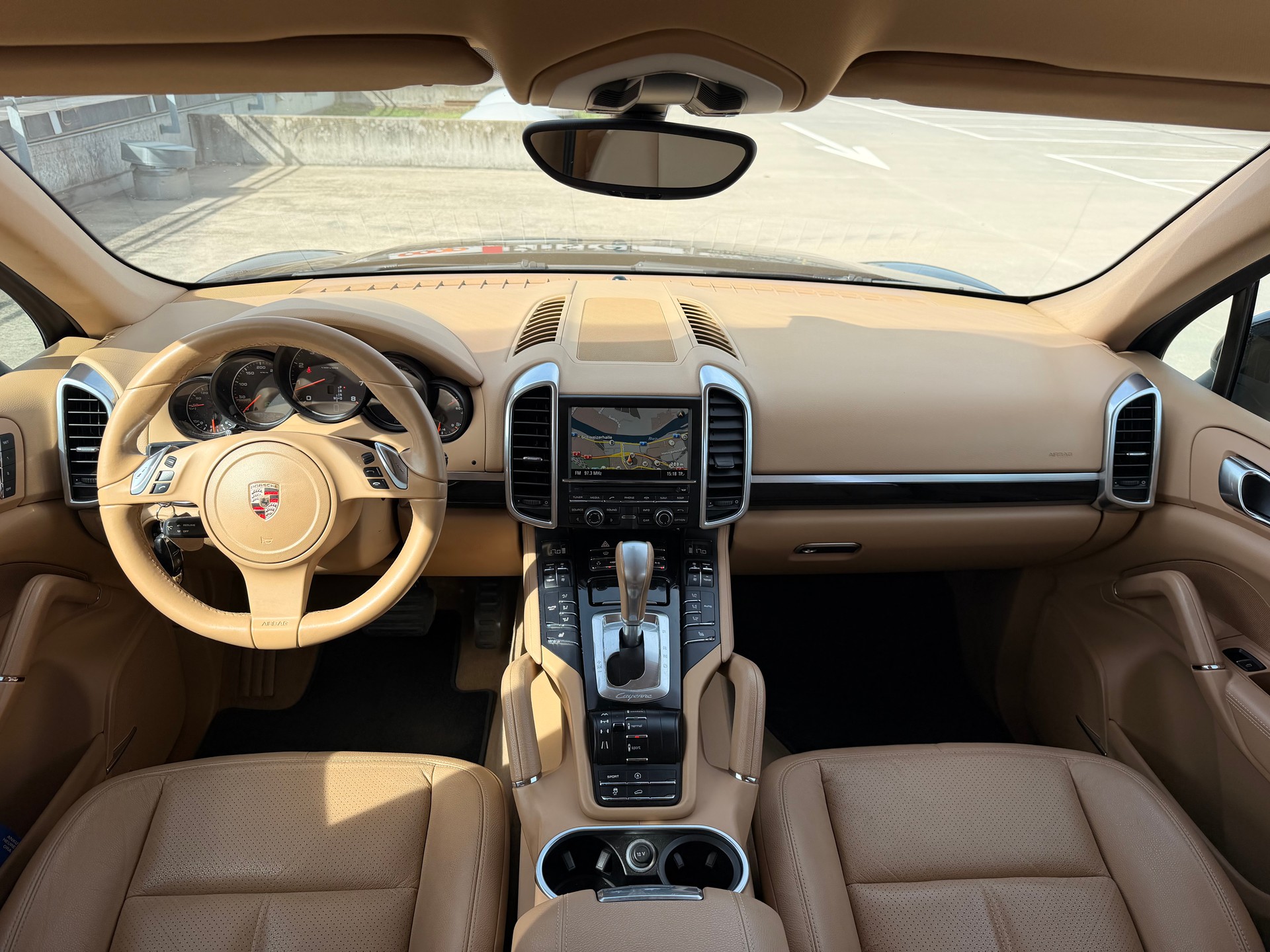 PORSCHE Cayenne Tiptronic-image-8