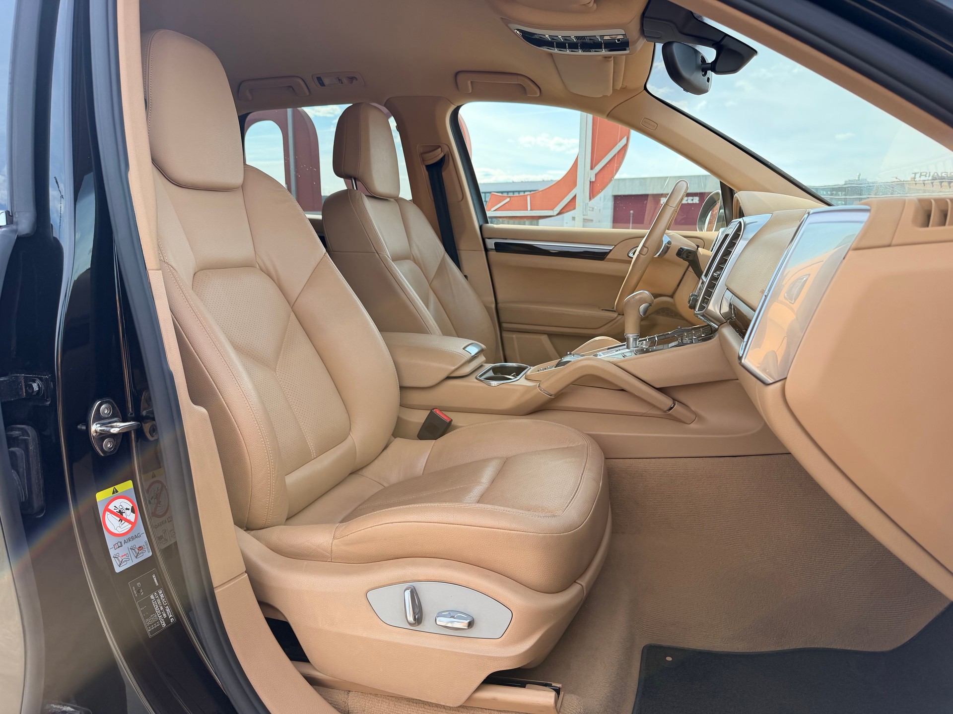 PORSCHE Cayenne Tiptronic-image-9