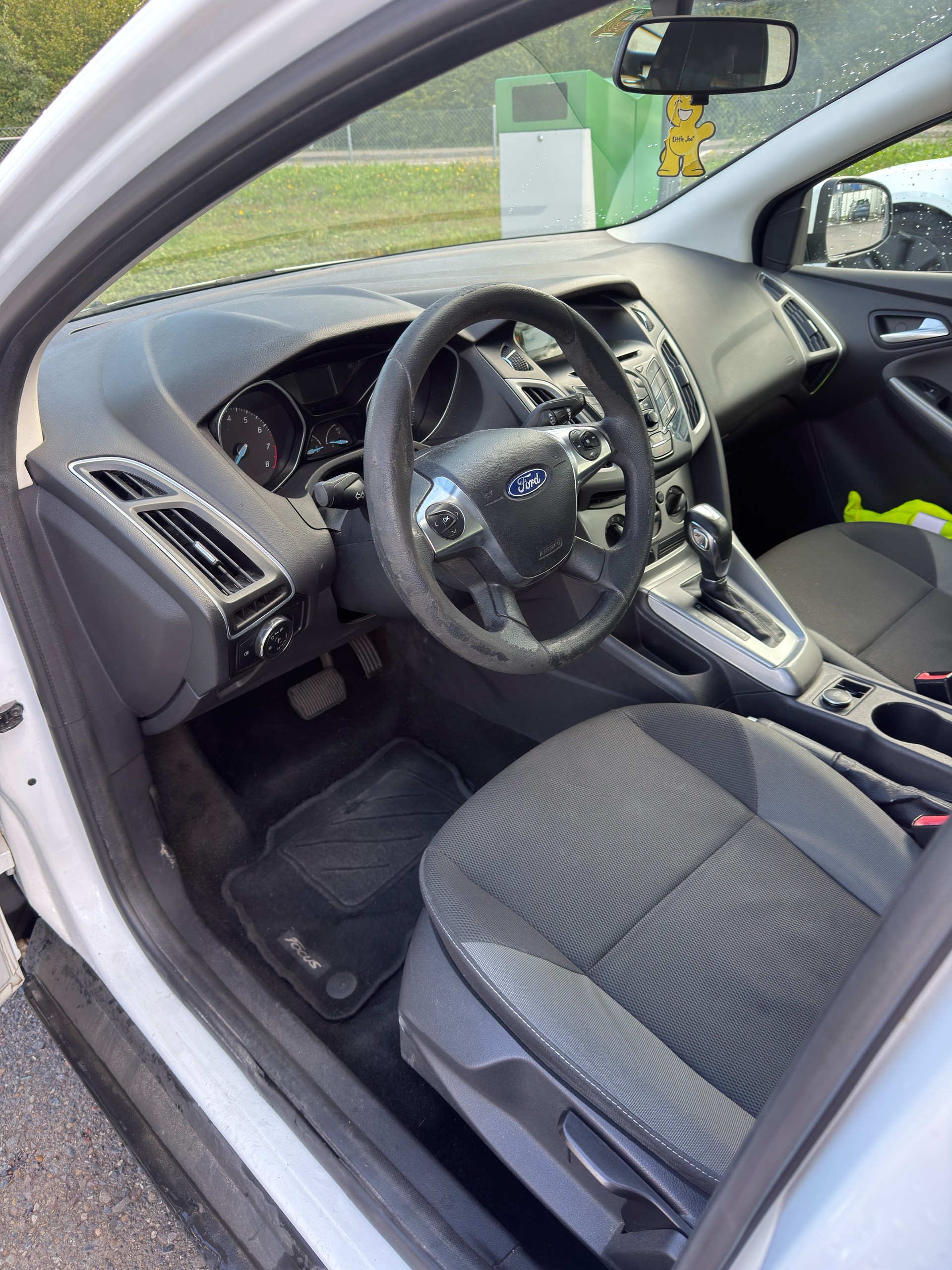FORD 1.6i Ti-VCT 125 Trend-image-3