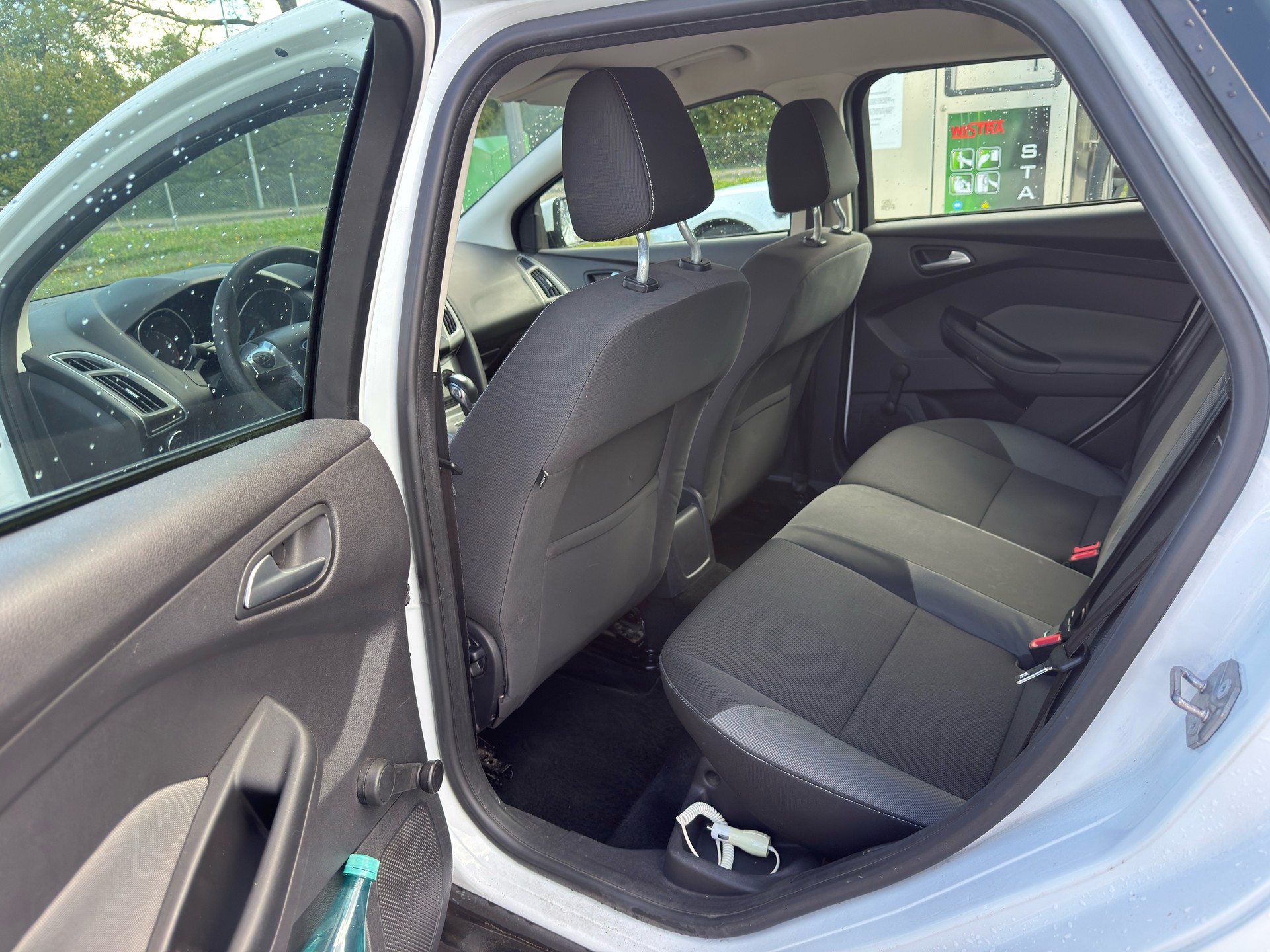 FORD 1.6i Ti-VCT 125 Trend-image-4