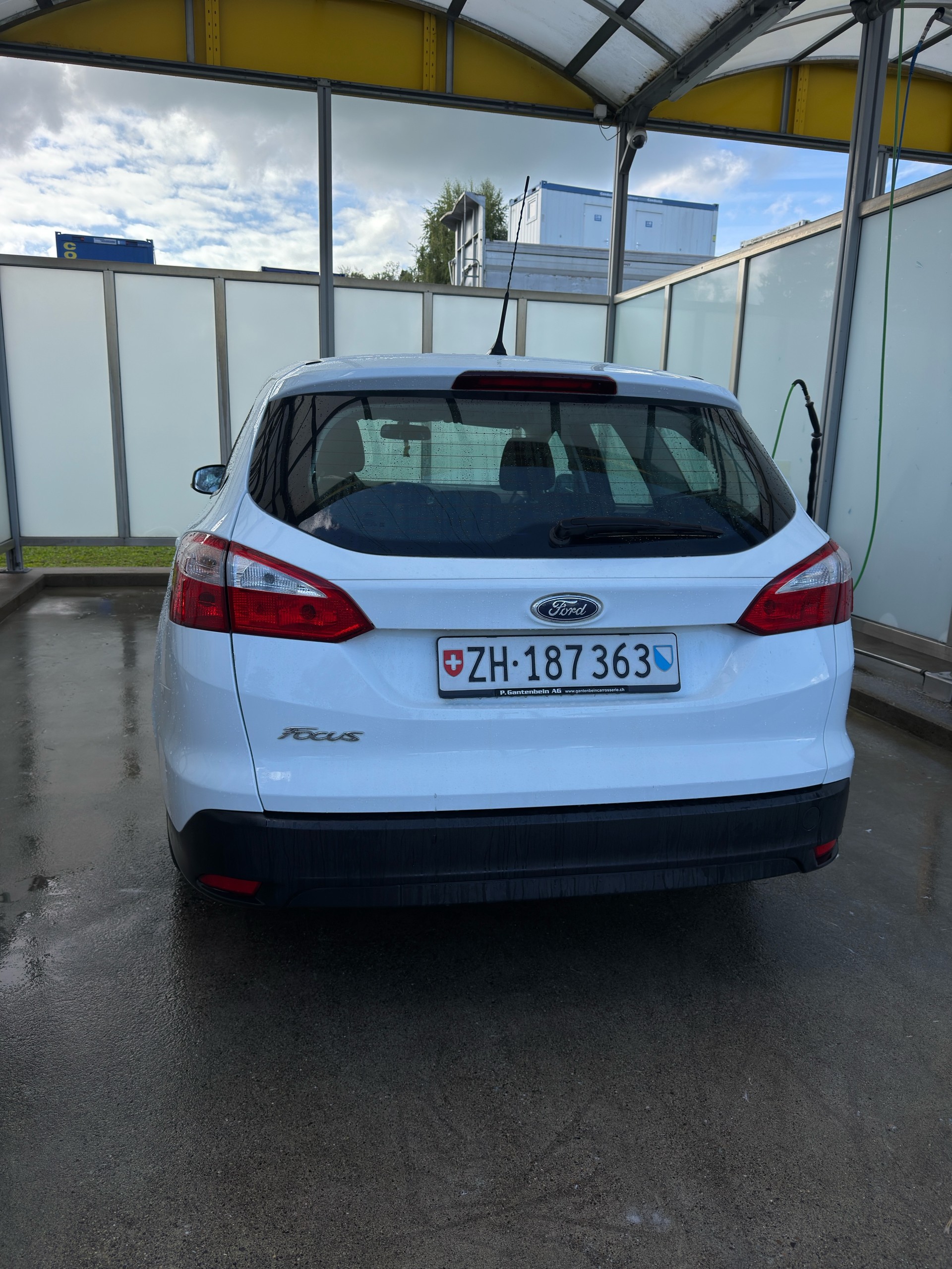 FORD 1.6i Ti-VCT 125 Trend-image-1