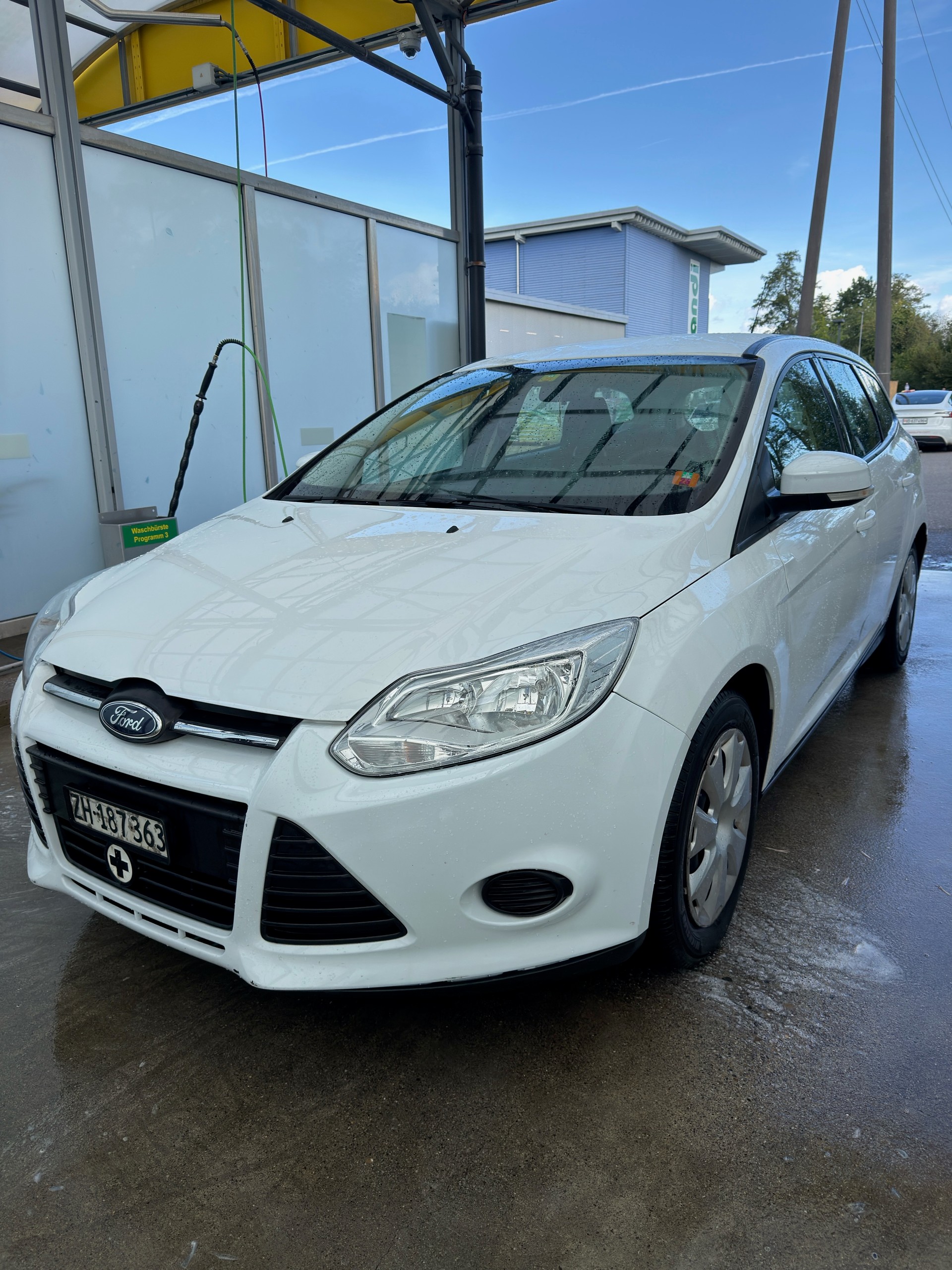 FORD 1.6i Ti-VCT 125 Trend-image-0