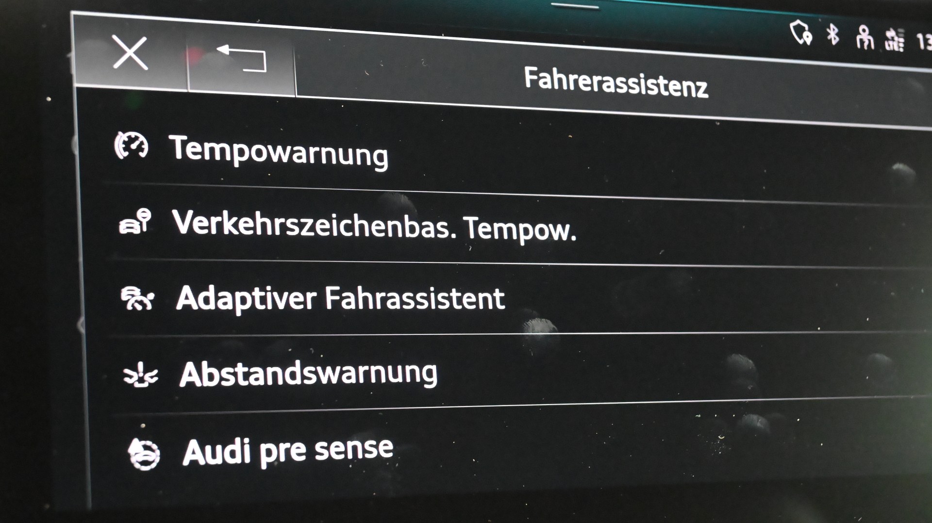 AUDI Q8 Sportback 55 e-tron Black Edition quattro-image-11