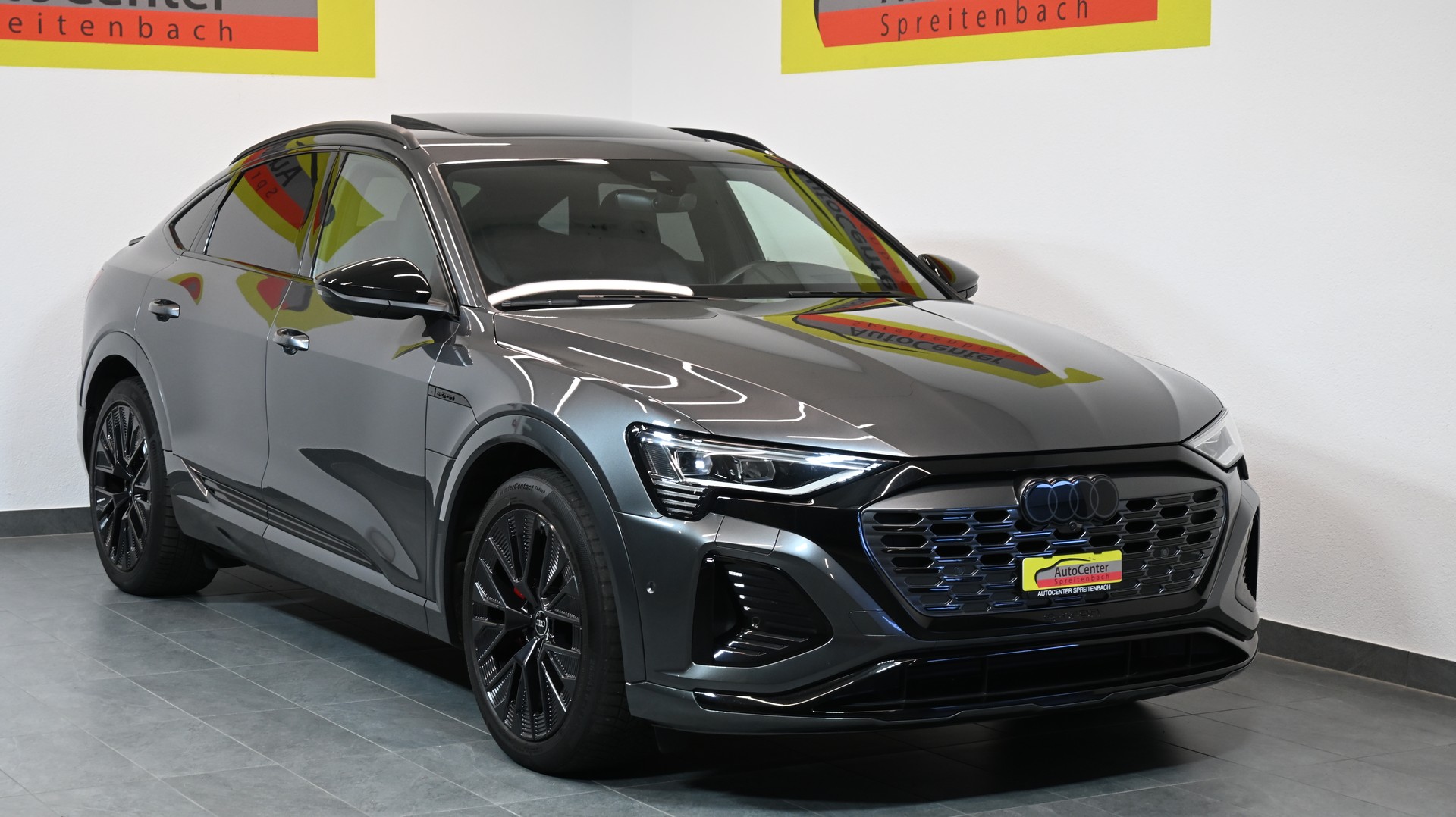 AUDI Q8 Sportback 55 e-tron Black Edition quattro-image-0