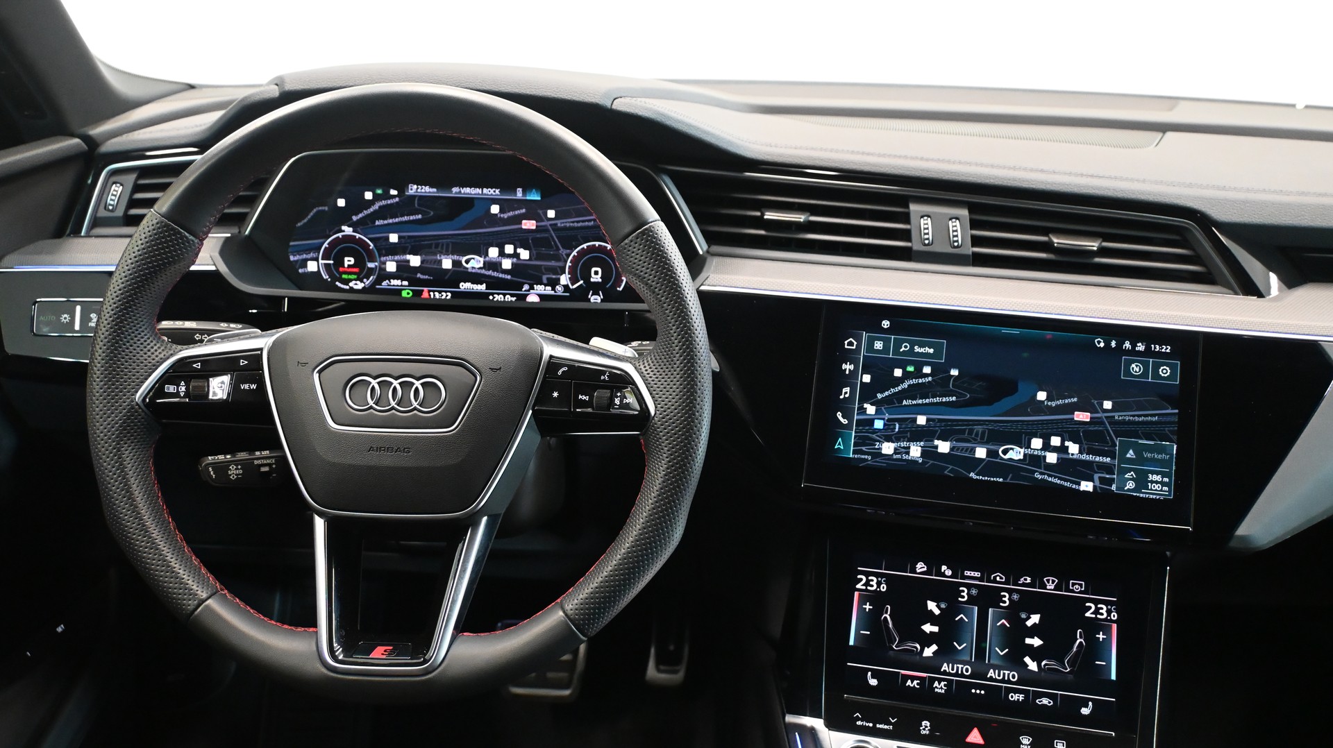 AUDI Q8 Sportback 55 e-tron Black Edition quattro-image-4