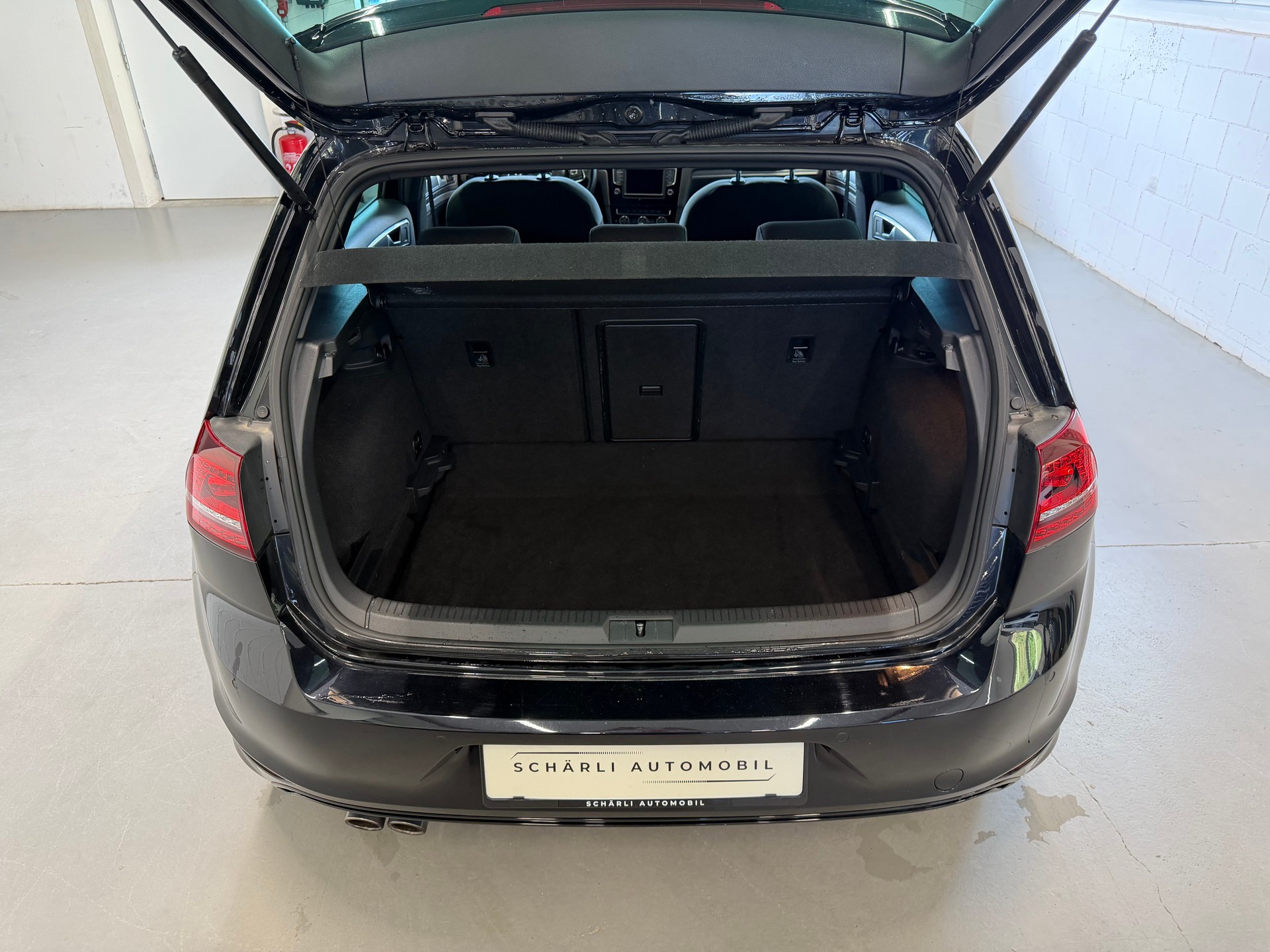 VW Golf 1.4 TSI Lounge RLine DSG-image-13