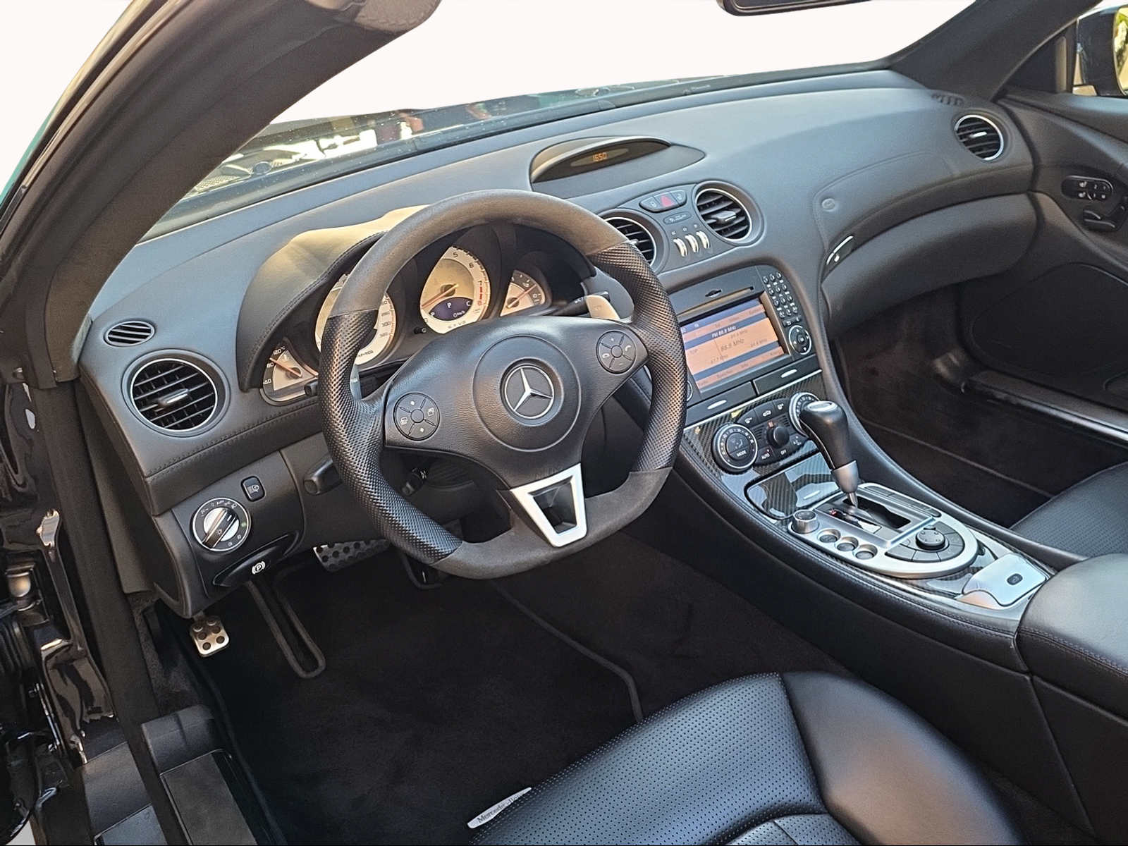 MERCEDES-BENZ SL 63 AMG Speedshift MCT-image-8
