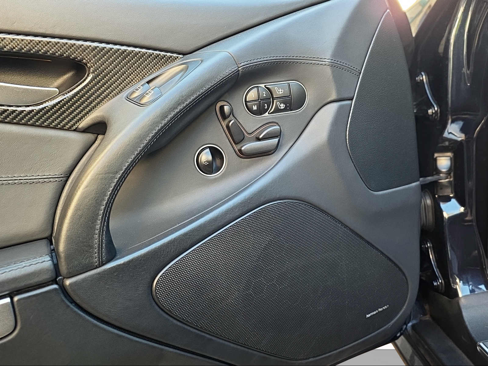 MERCEDES-BENZ SL 63 AMG Speedshift MCT-image-10