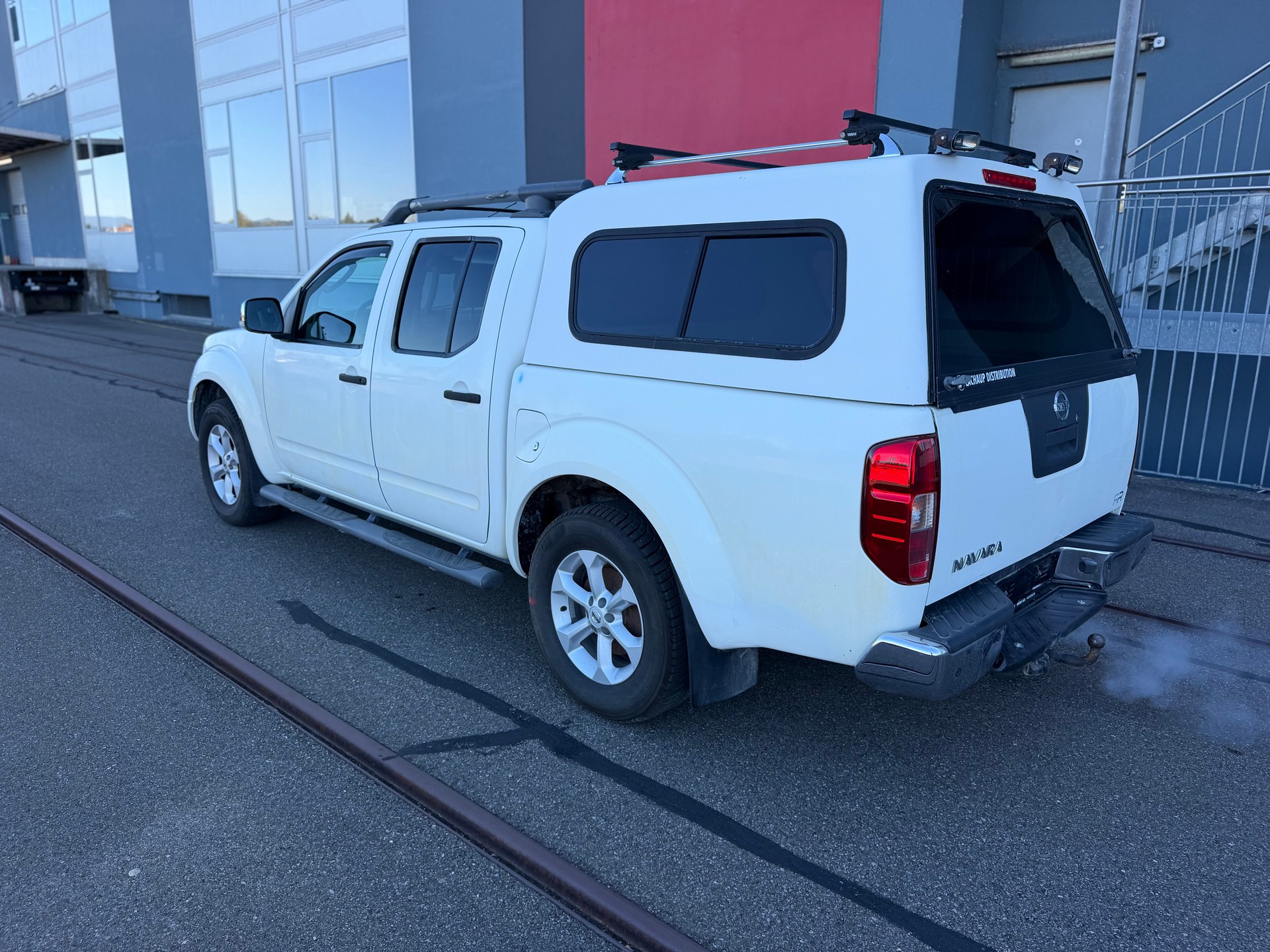 NISSAN Navara Double Cab SE 2.5 dCiA 4WD-image-6