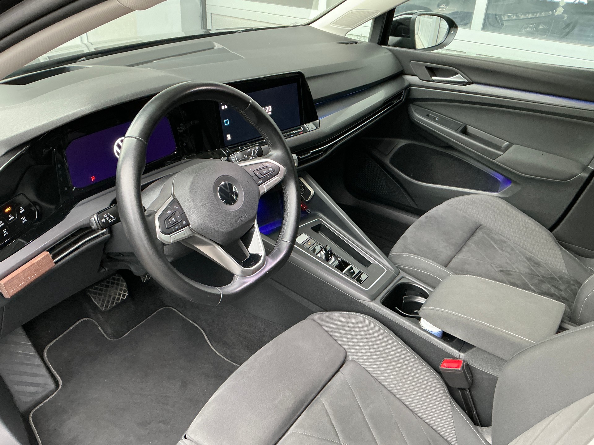 VW Golf VIII 1.4 TSI PHEV Style DSG-image-6