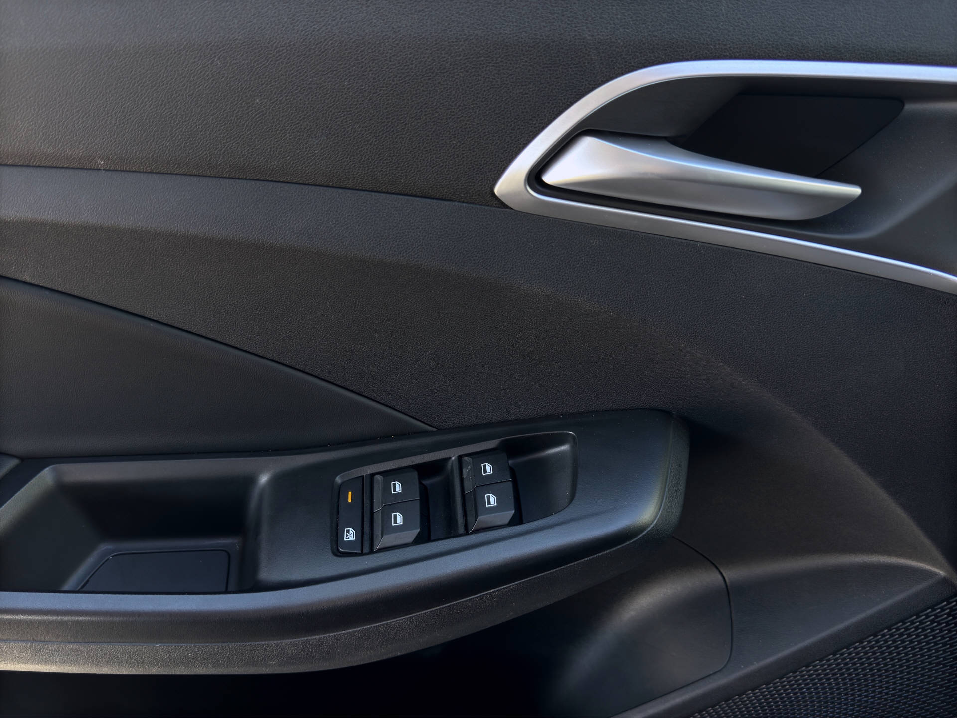 MG 3 1.5 Hybrid Luxury-image-8