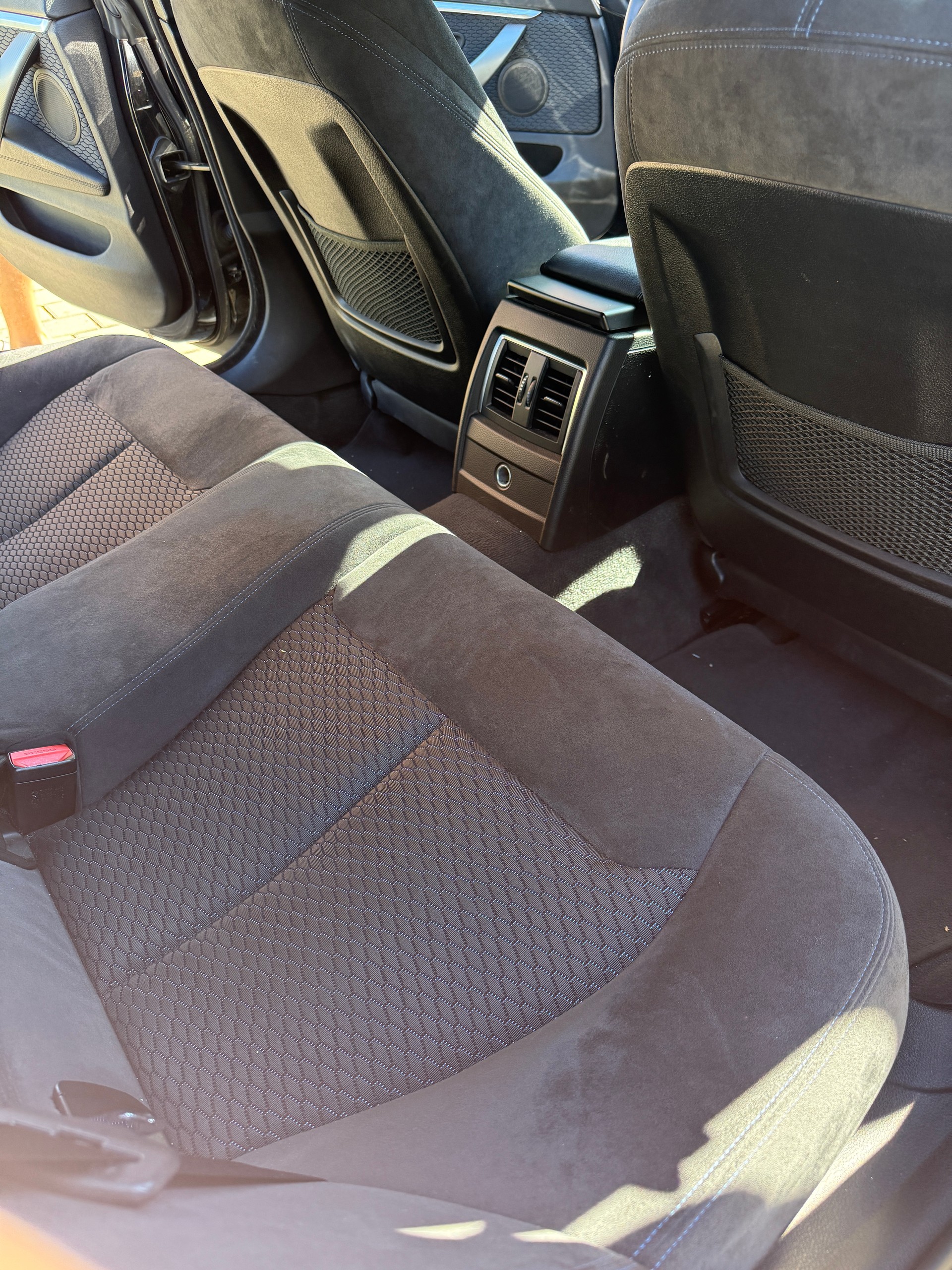 BMW 420i-image-4