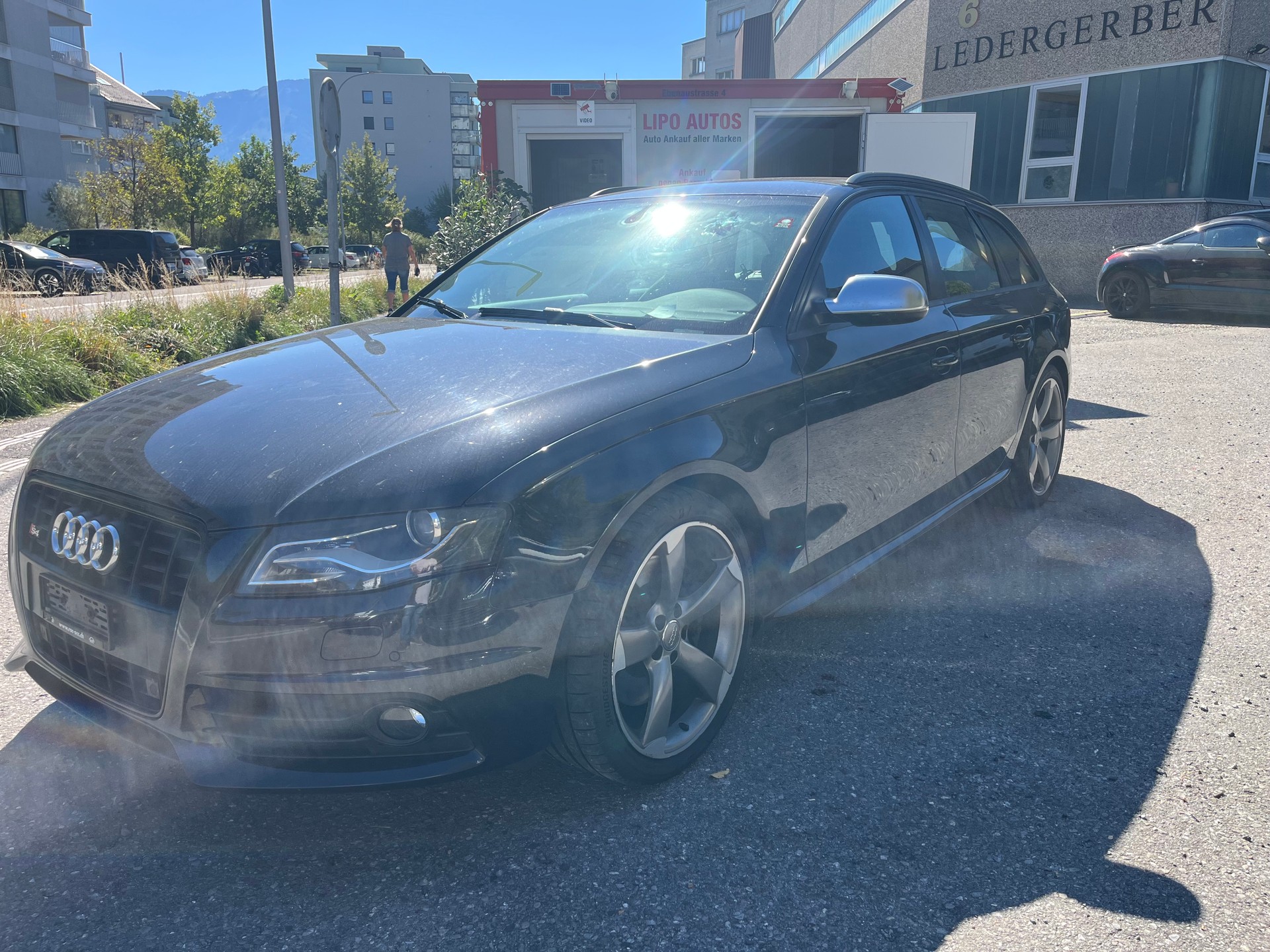 AUDI S4 Avant 3.0 TFSI quattro S-tronic-image-1