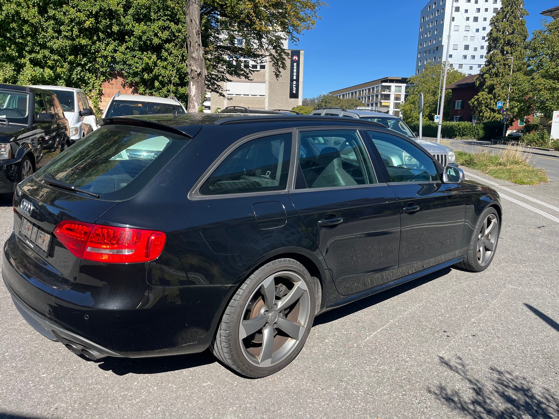AUDI S4 Avant 3.0 TFSI quattro S-tronic-image-4