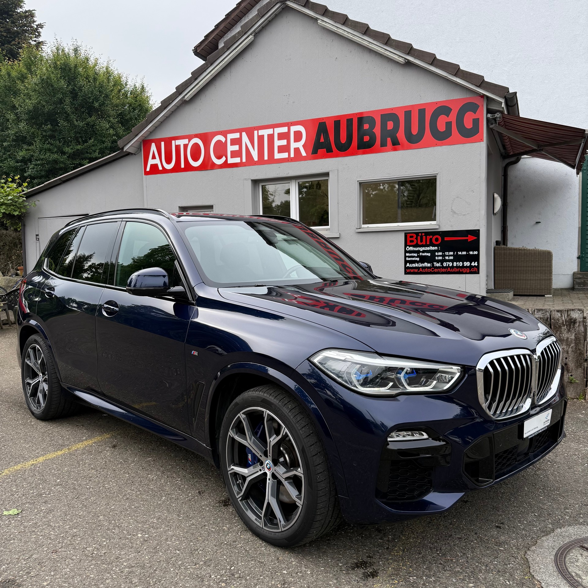 BMW X5 xDrive 30d Steptronic M SPORT PLUS *LEDER / PANORAMA-DACH / 21 ZOLL ALU / LUFT-FEDERUNG*-image-8