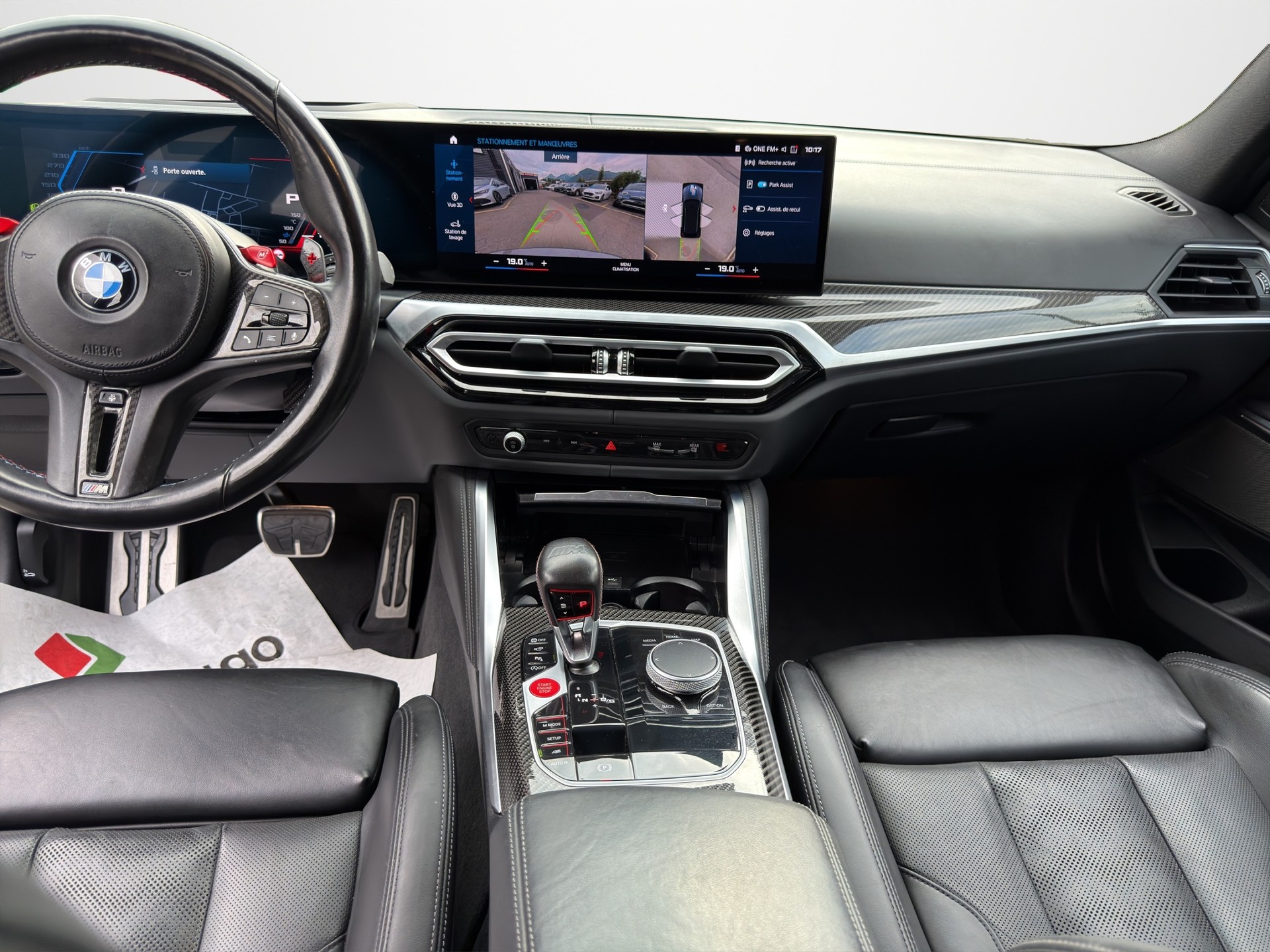 BMW M3 Touring xDrive Competition M-image-12
