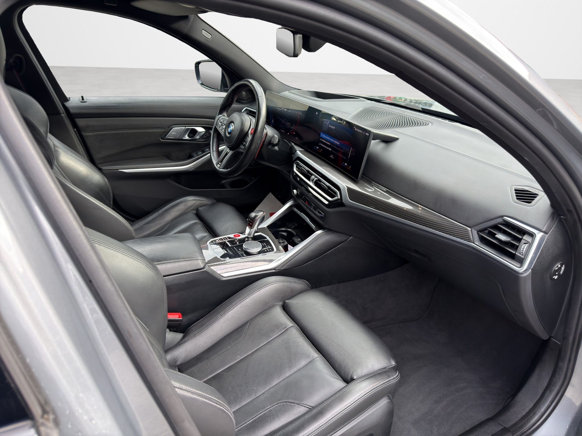 BMW M3 Touring xDrive Competition M-image-13