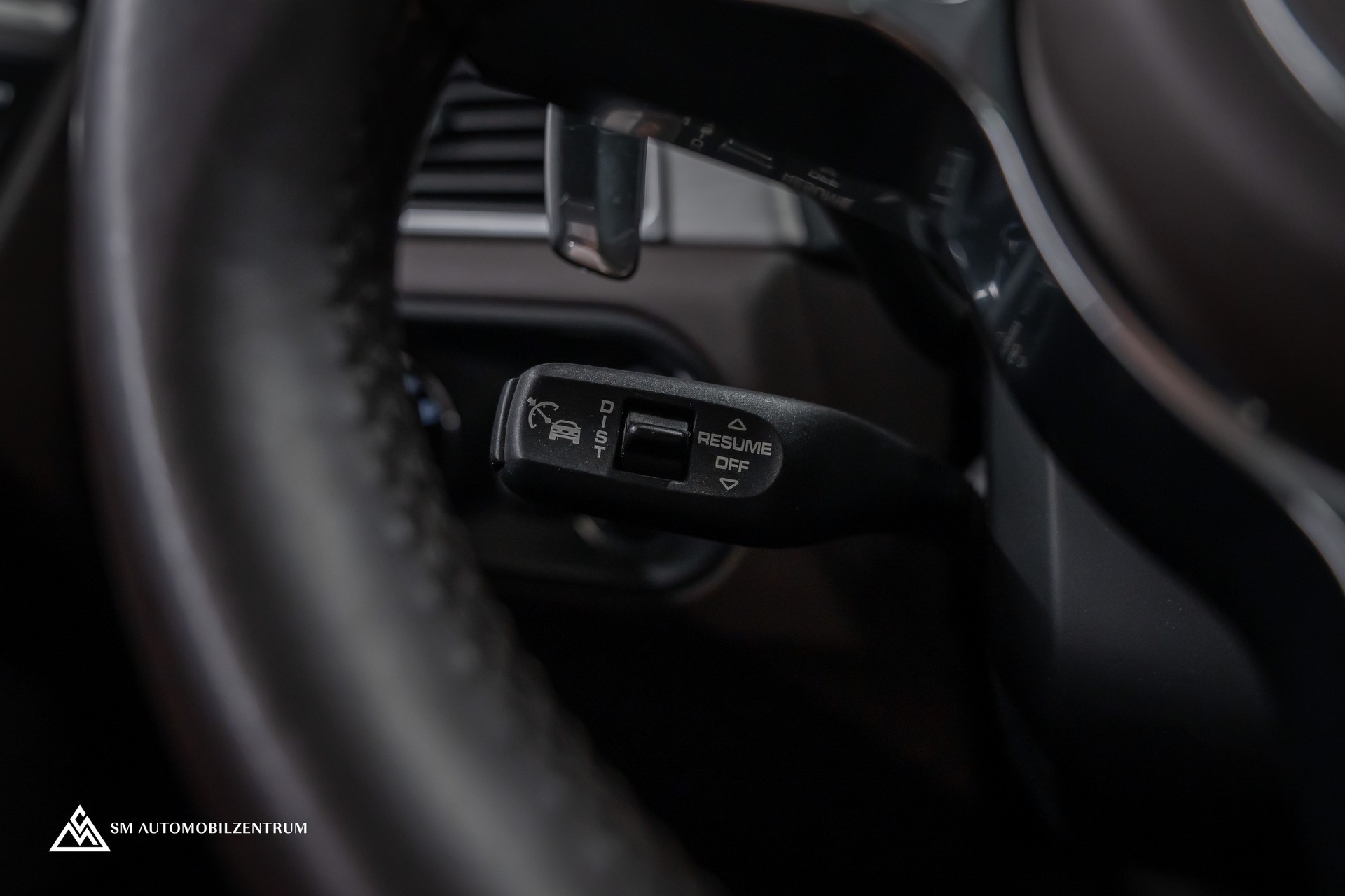 PORSCHE Macan Turbo PDK / Panorama / Sport Chrono / 21" 911 Turbo Design / Luftfahrwerk-image-22