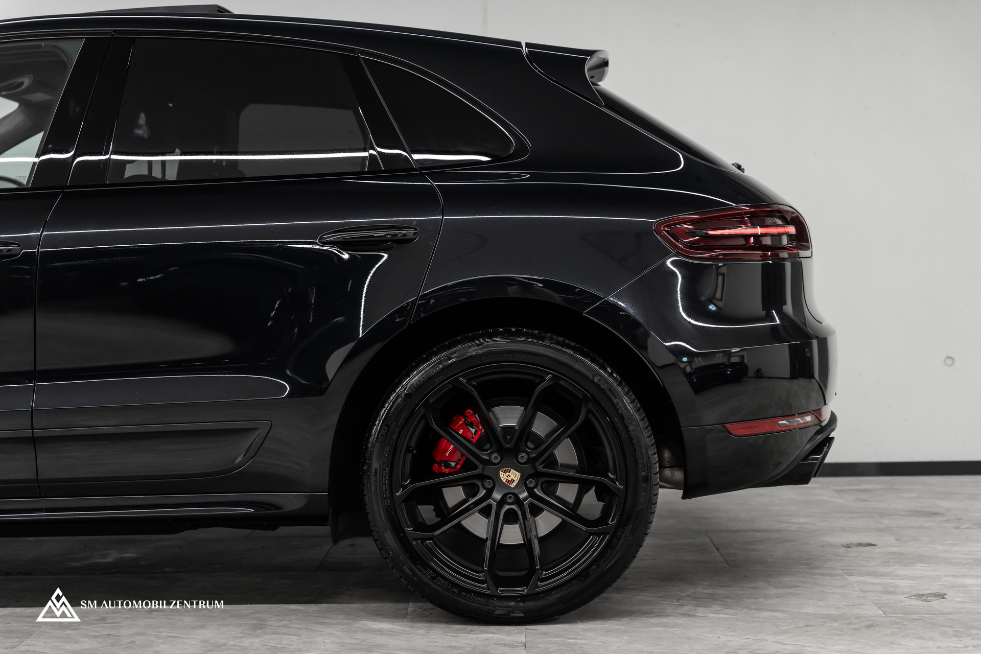 PORSCHE Macan Turbo PDK / Panorama / Sport Chrono / 21" 911 Turbo Design / Luftfahrwerk-image-6