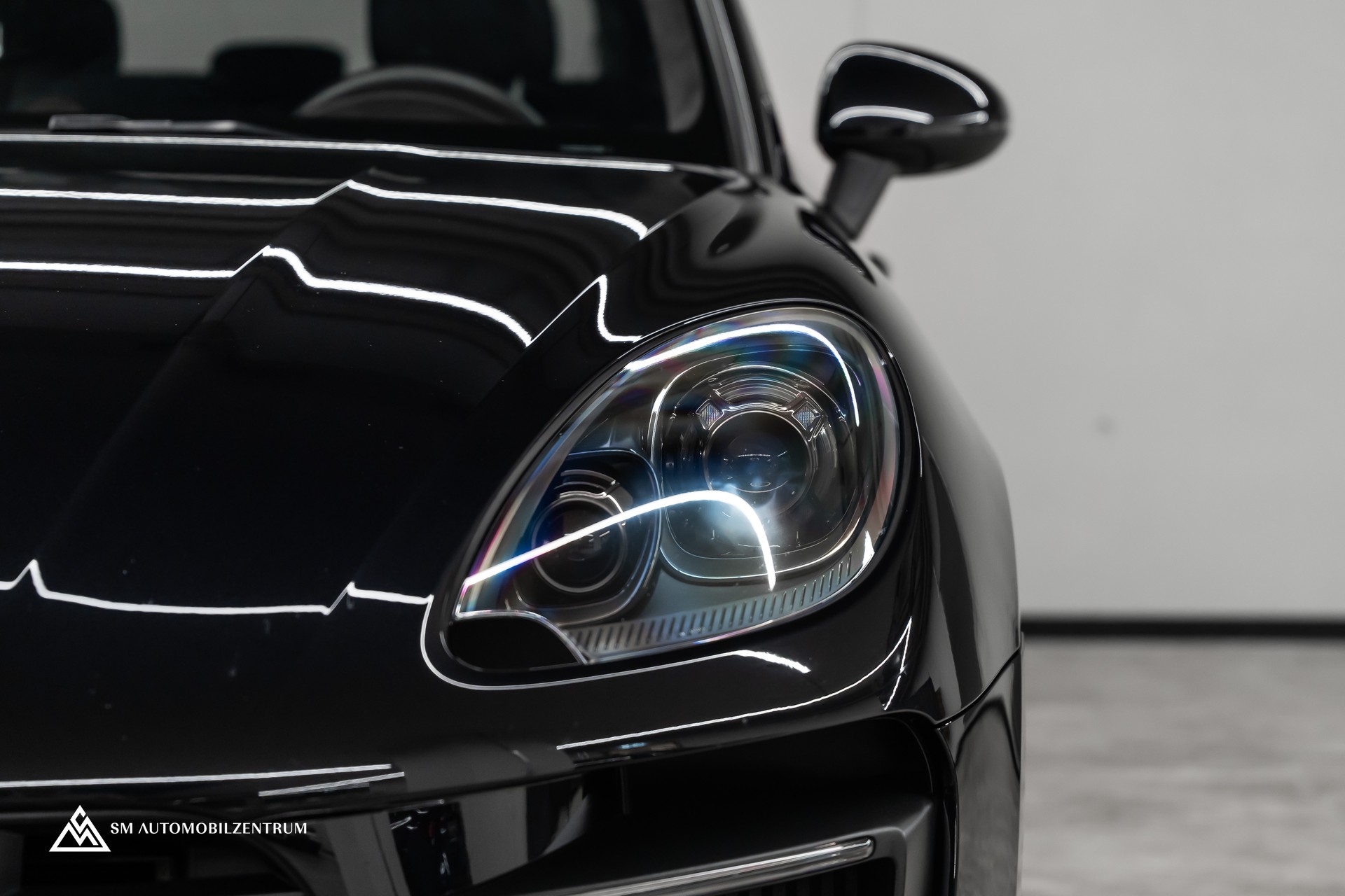 PORSCHE Macan Turbo PDK / Panorama / Sport Chrono / 21" 911 Turbo Design / Luftfahrwerk-image-2