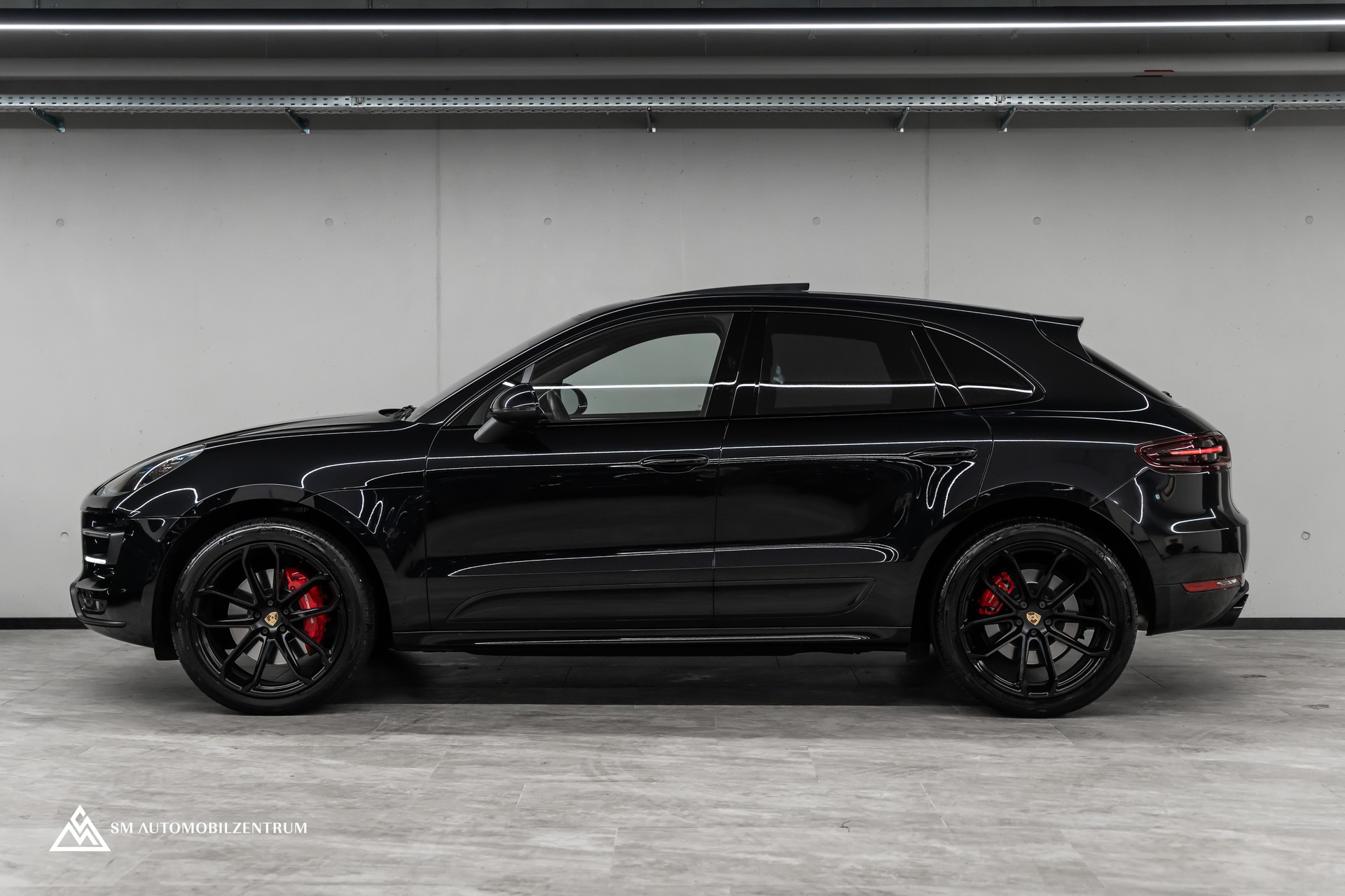 PORSCHE Macan Turbo PDK / Panorama / Sport Chrono / 21" 911 Turbo Design / Luftfahrwerk-image-4