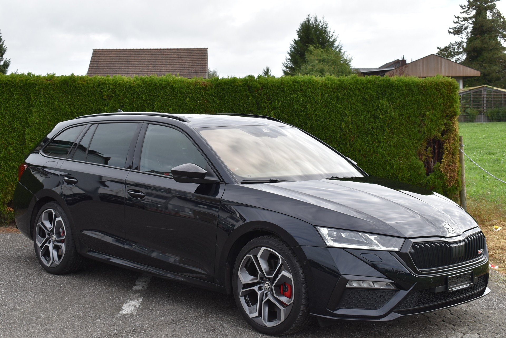 SKODA Octavia Combi 2.0 TSI DSG RS-image-5