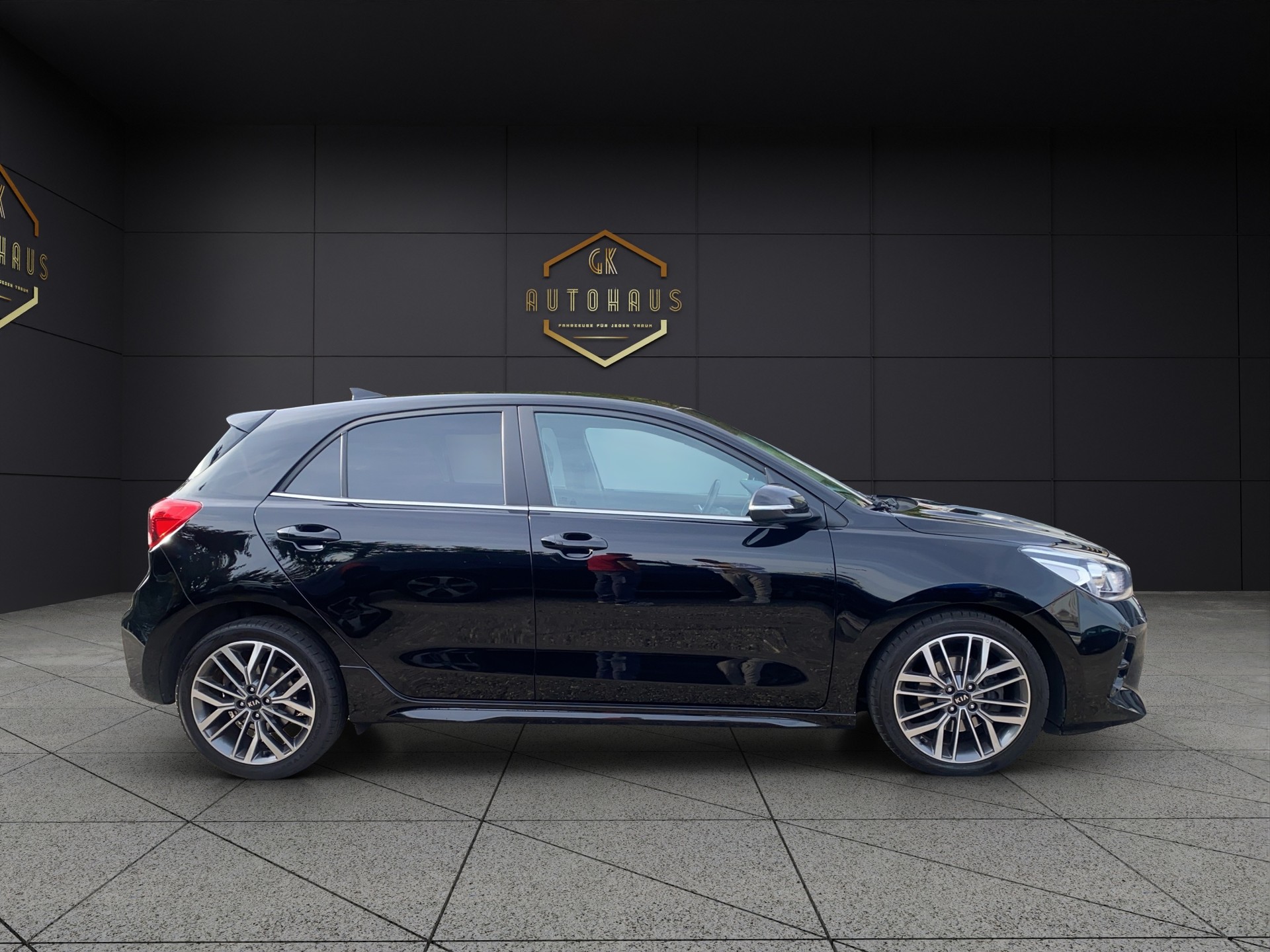 KIA Rio 1.0 T-GDi GT Line DCT-image-5